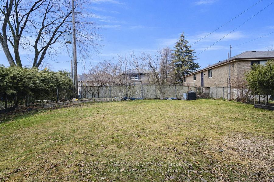 7 Burtonwood Crescent Property Photo 15