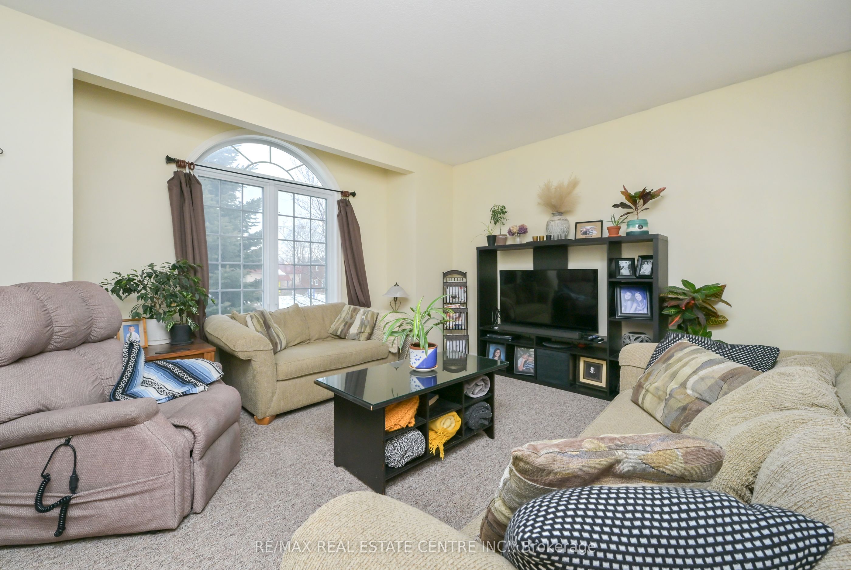 300 A Broadway Property Photo 6