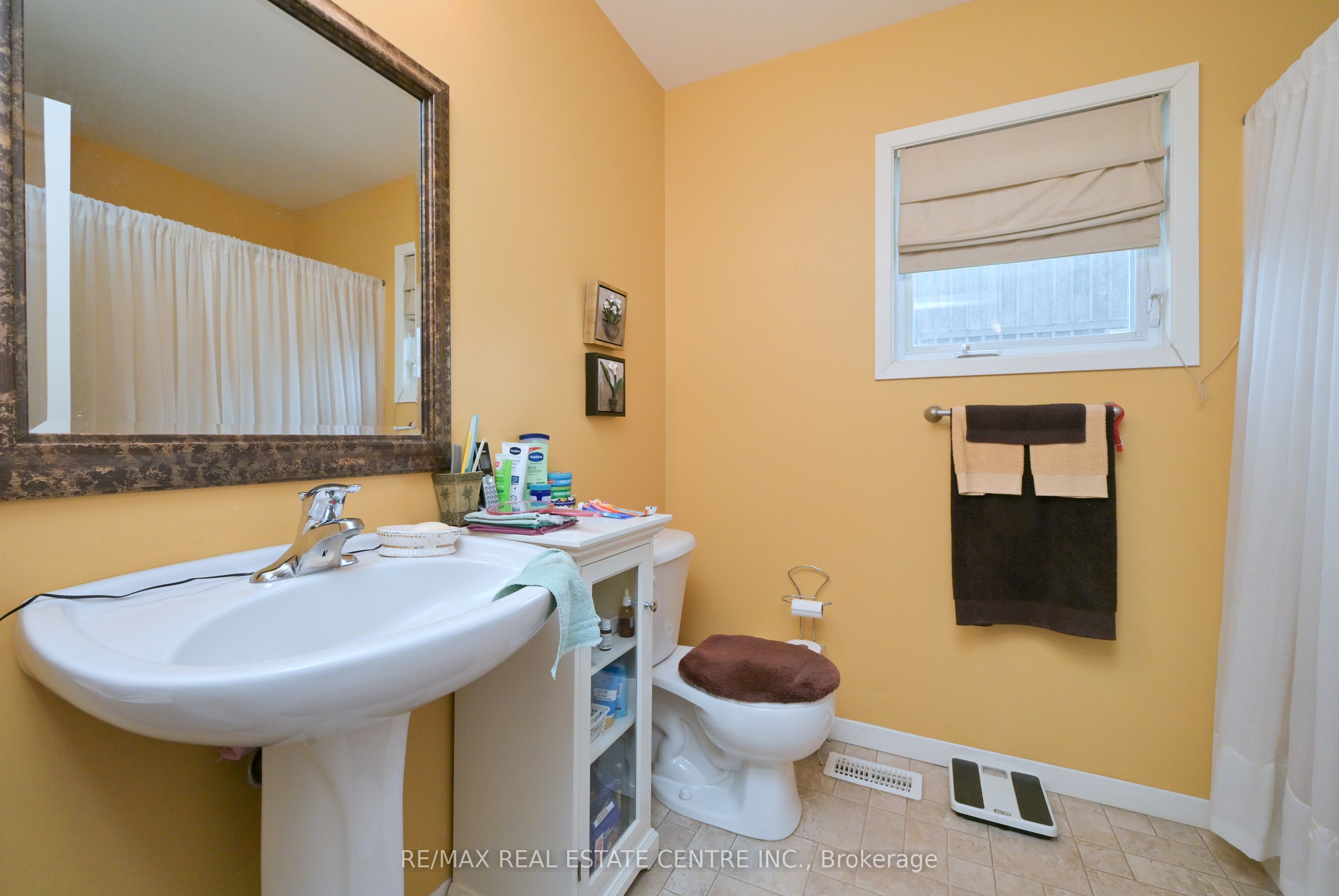 300 A Broadway Property Photo 17
