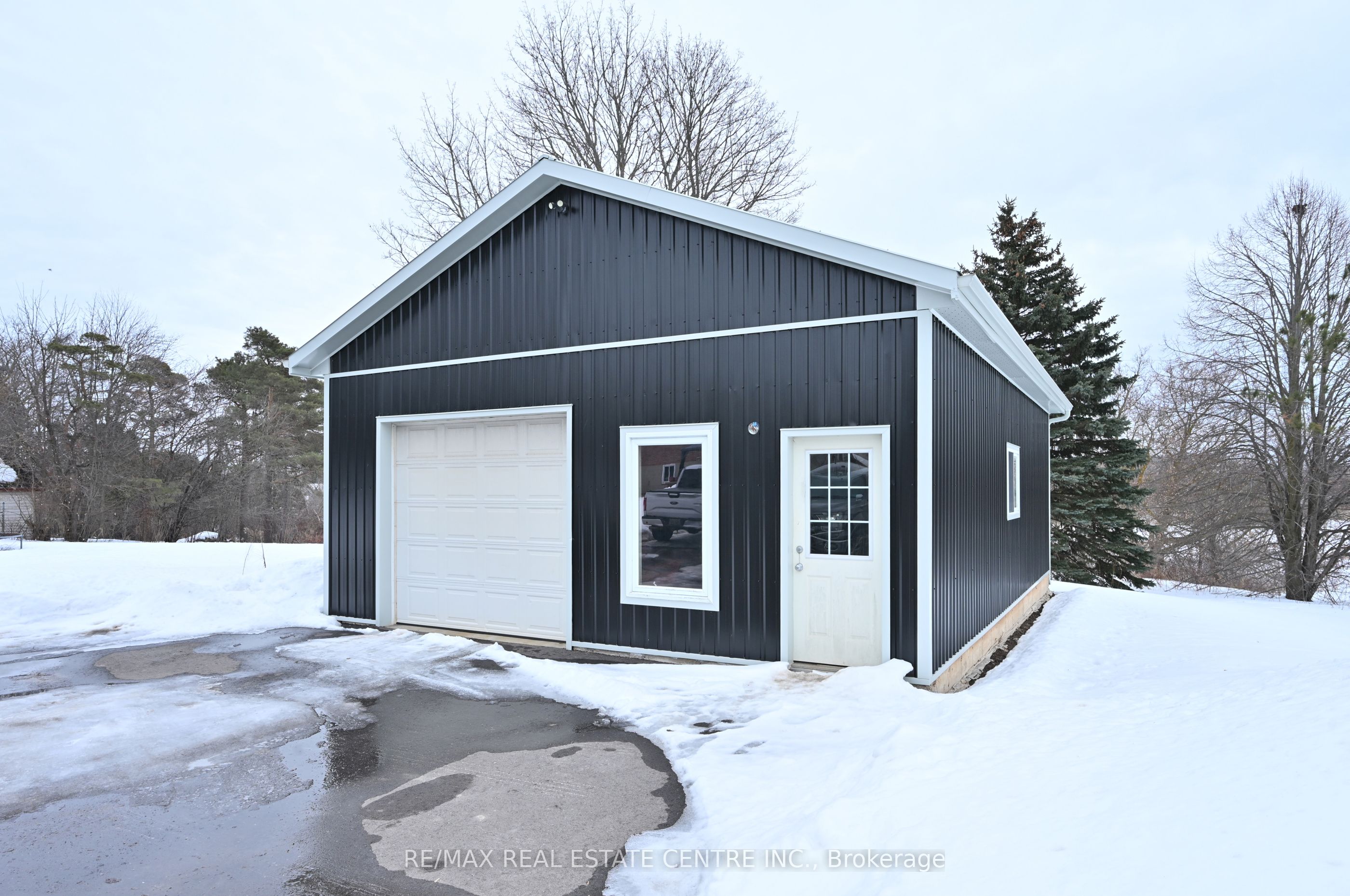300 A Broadway Property Photo 20