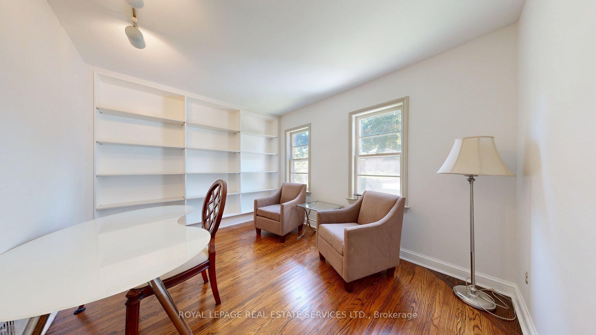 31 Burnhamthorpe Park Boulevard Property Photo 19