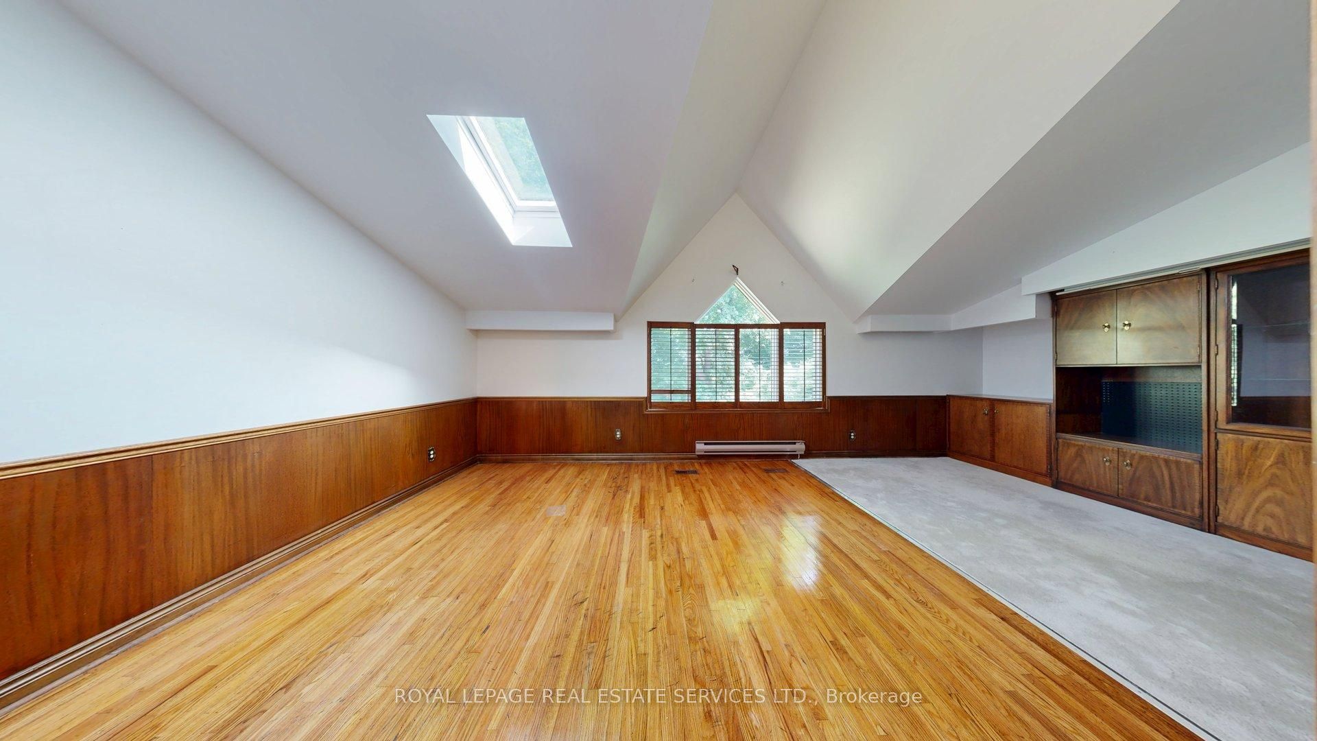 31 Burnhamthorpe Park Boulevard Property Photo 28