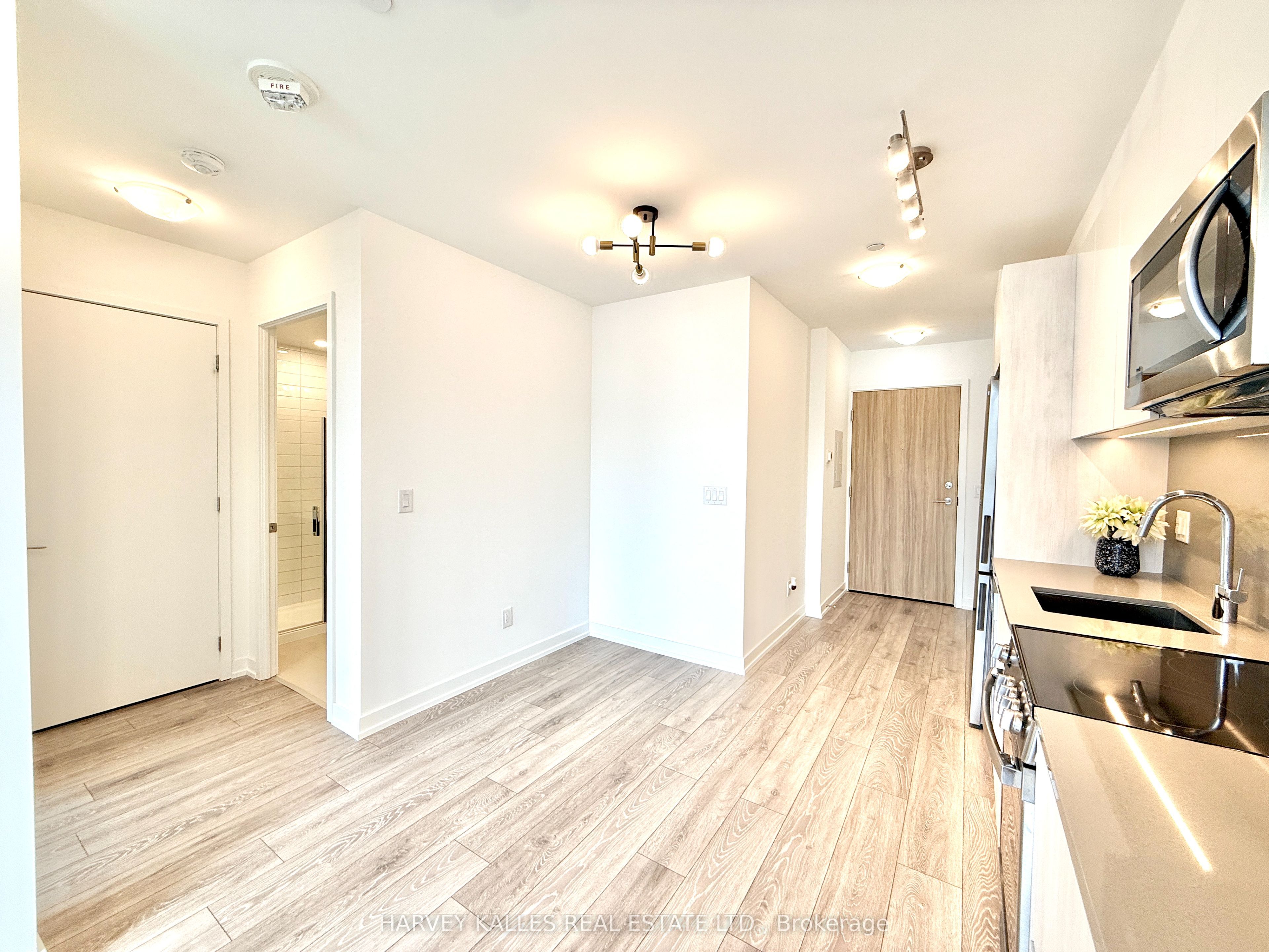 3100 Keele Street 635 Property Photo 6