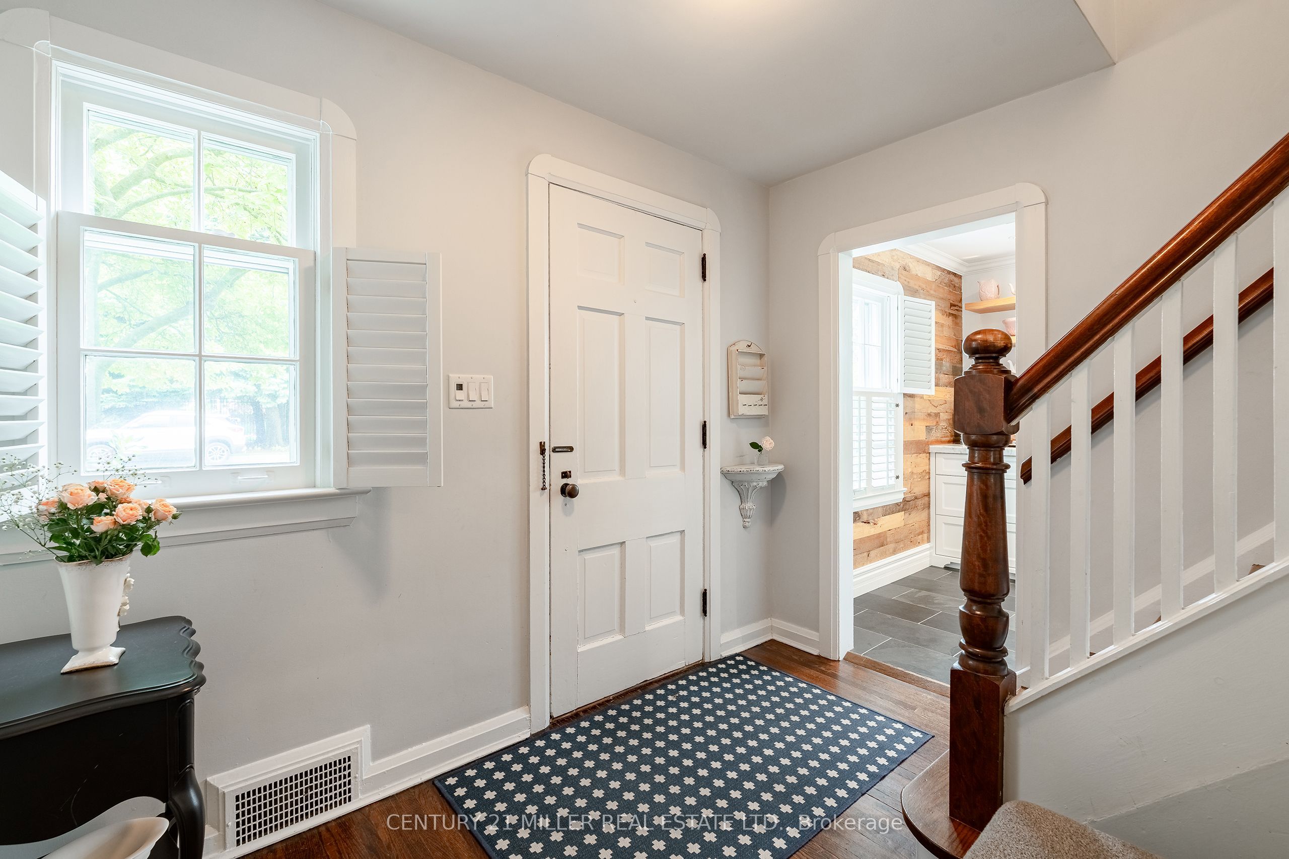 32 Park Avenue Property Photo 8