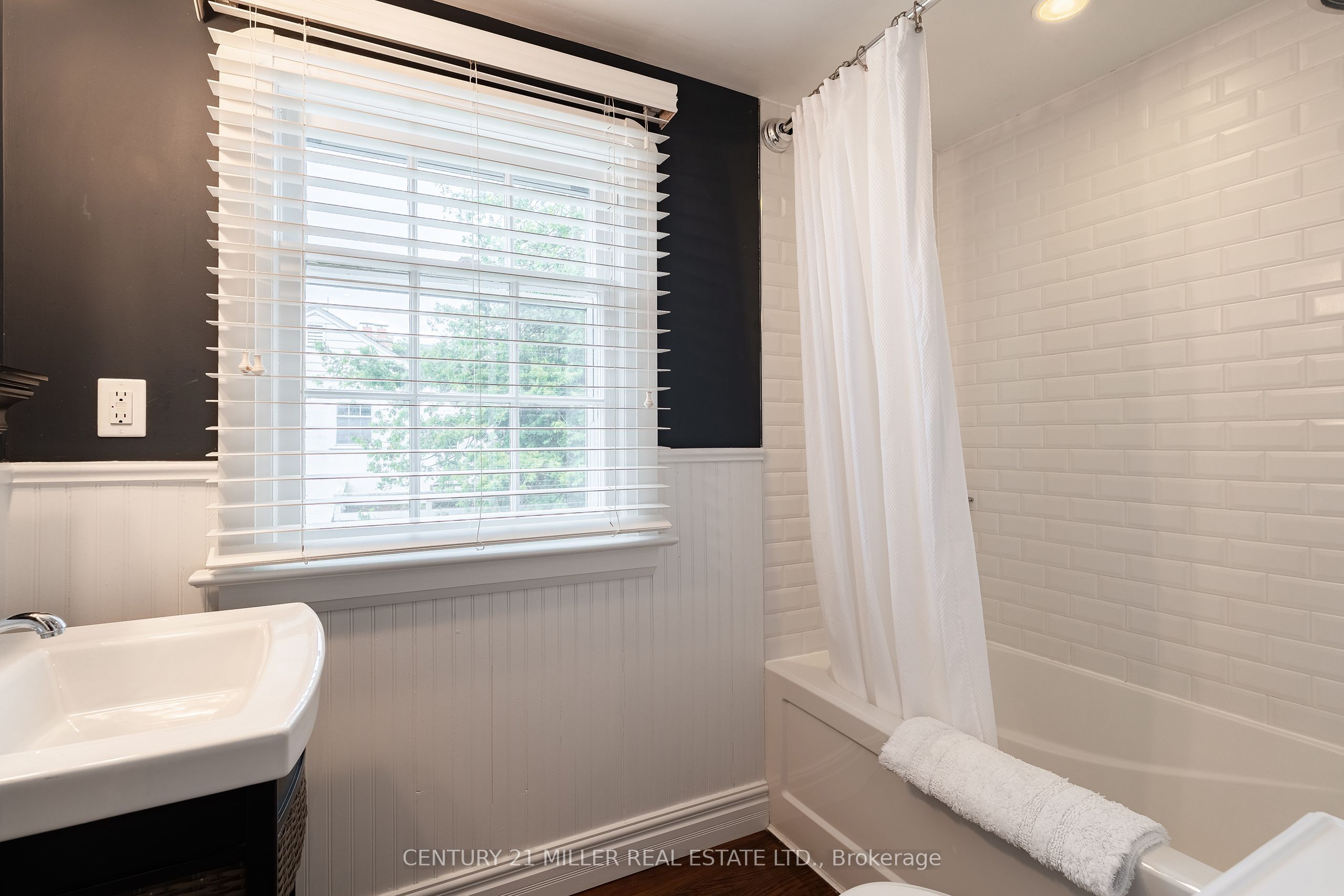32 Park Avenue Property Photo 27