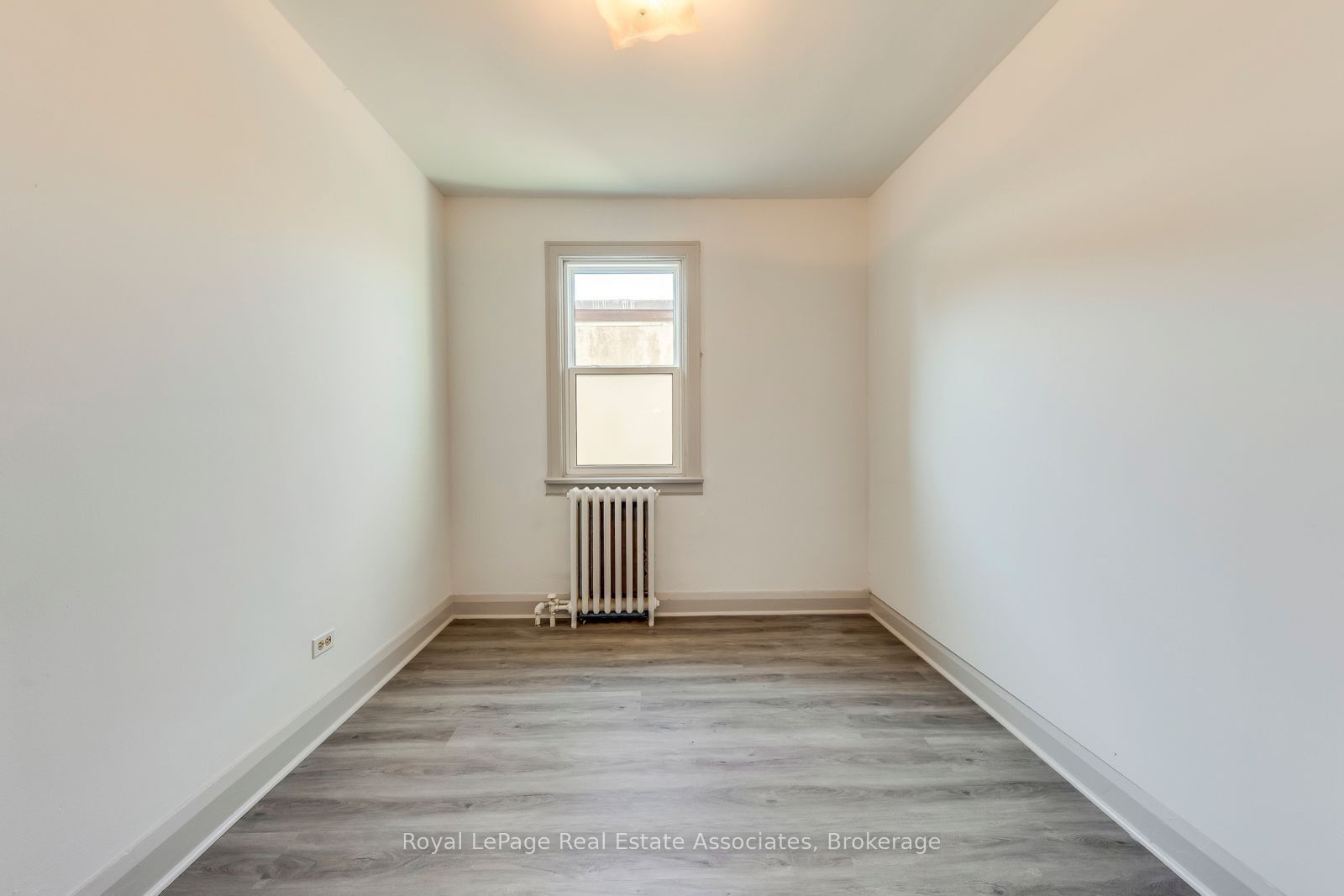 362 Royal York Road 2 Property Photo 8