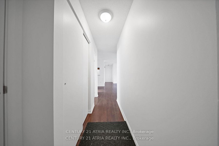 1450 Glen Abbey Gate 212 Property Photo 6