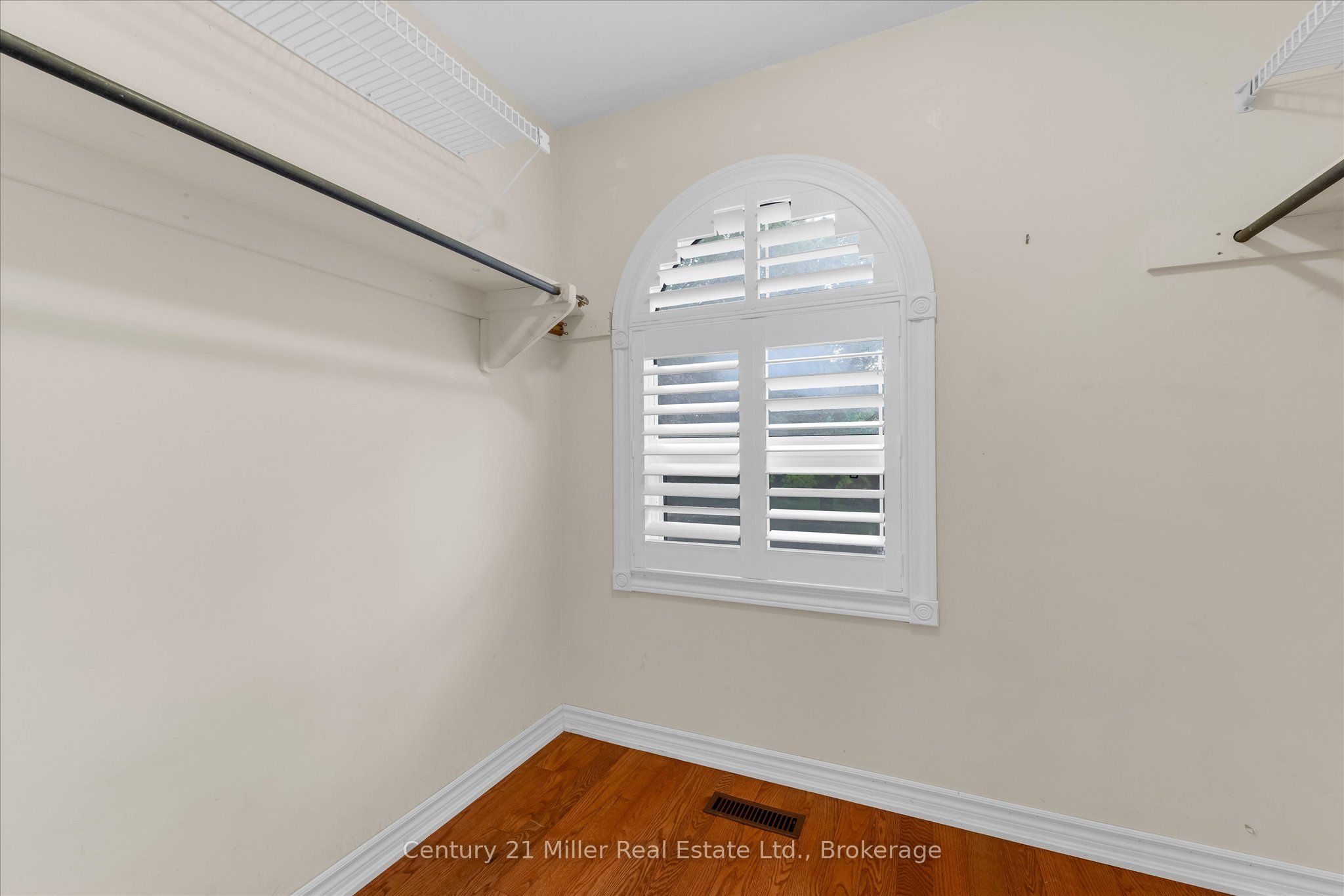 1482 Caulder Drive Property Photo 34