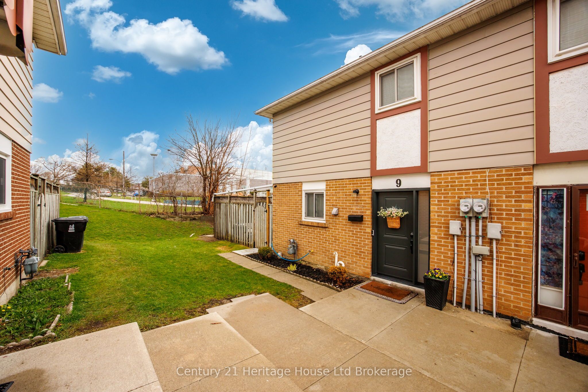 9 San Vito Way Property Photo 1