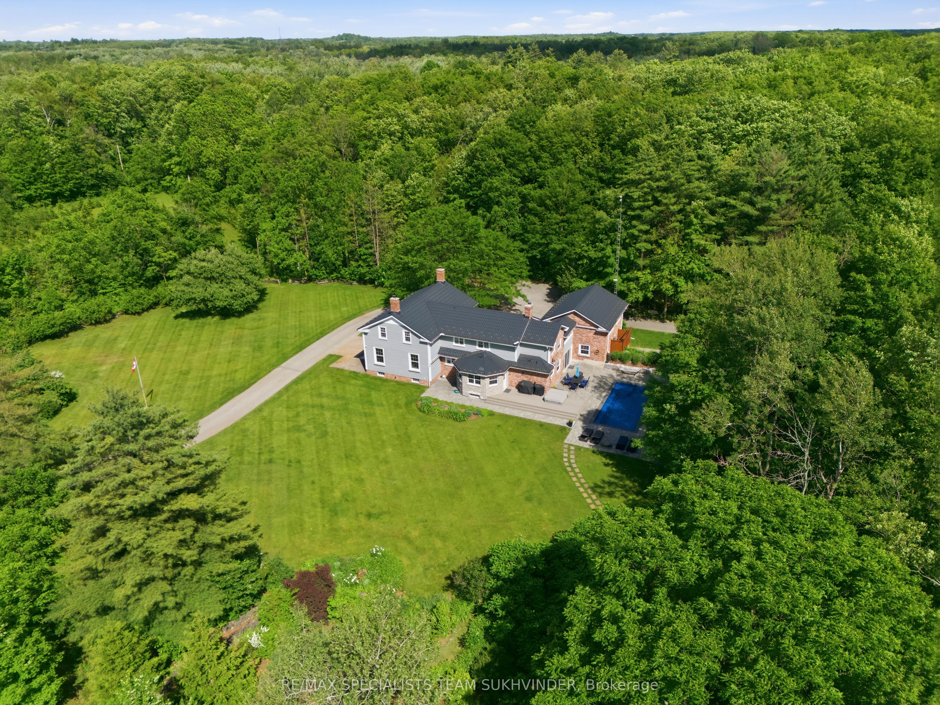 13232 Fifth Line Property Photo 3