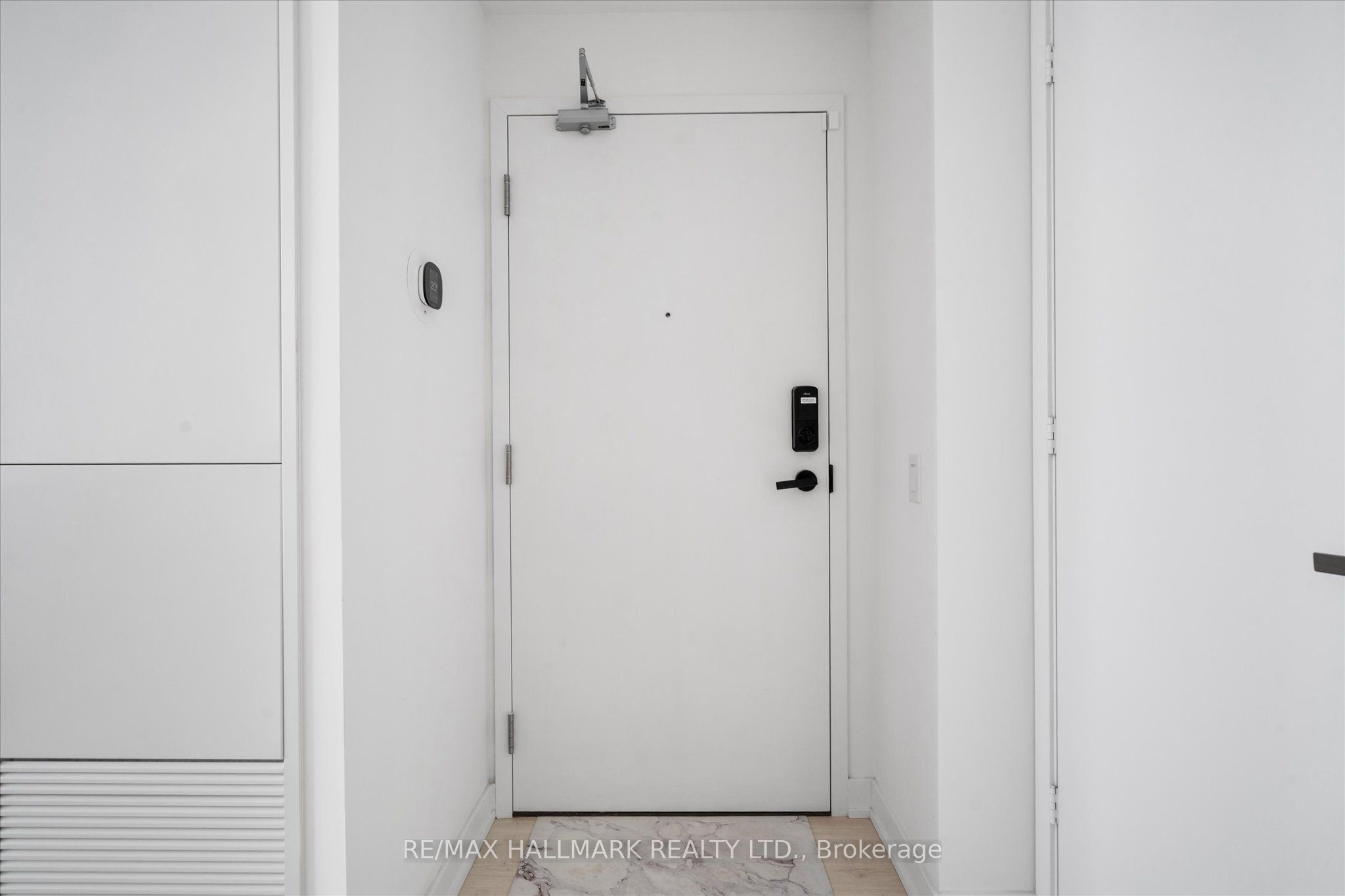 3883 Quartz Road 1405 Property Photo 6