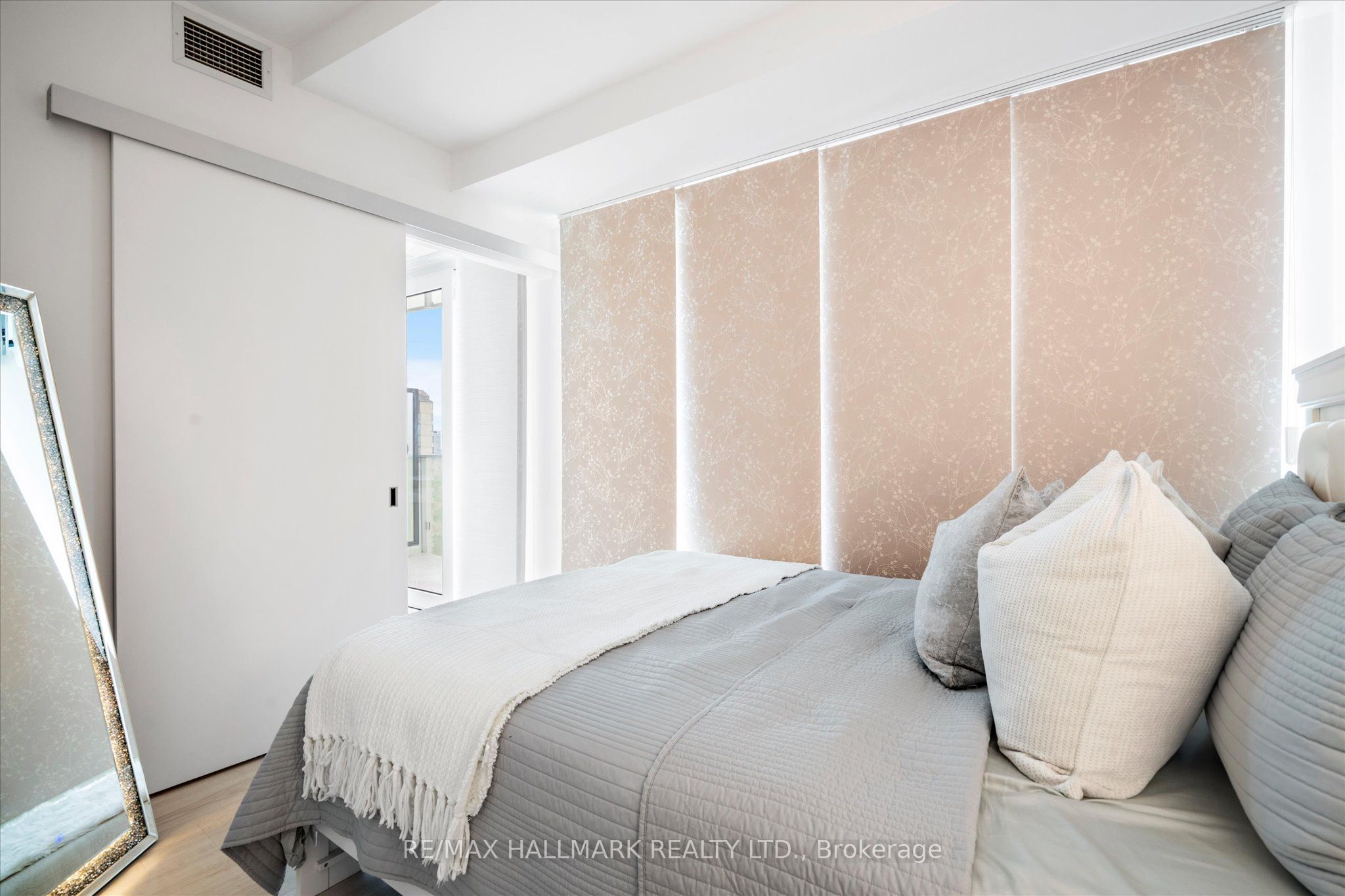 3883 Quartz Road 1405 Property Photo 23
