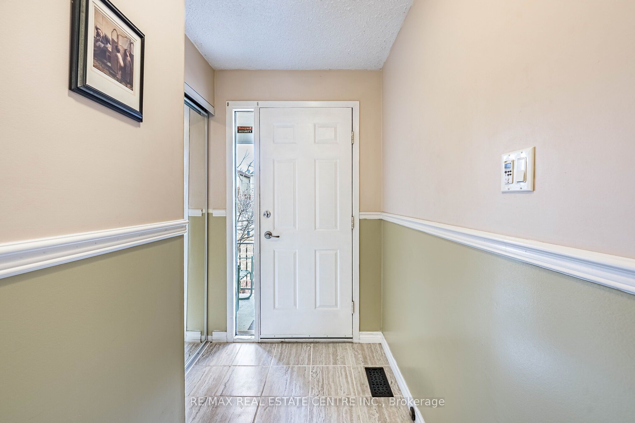 72 Malabar Crescent Property Photo 6