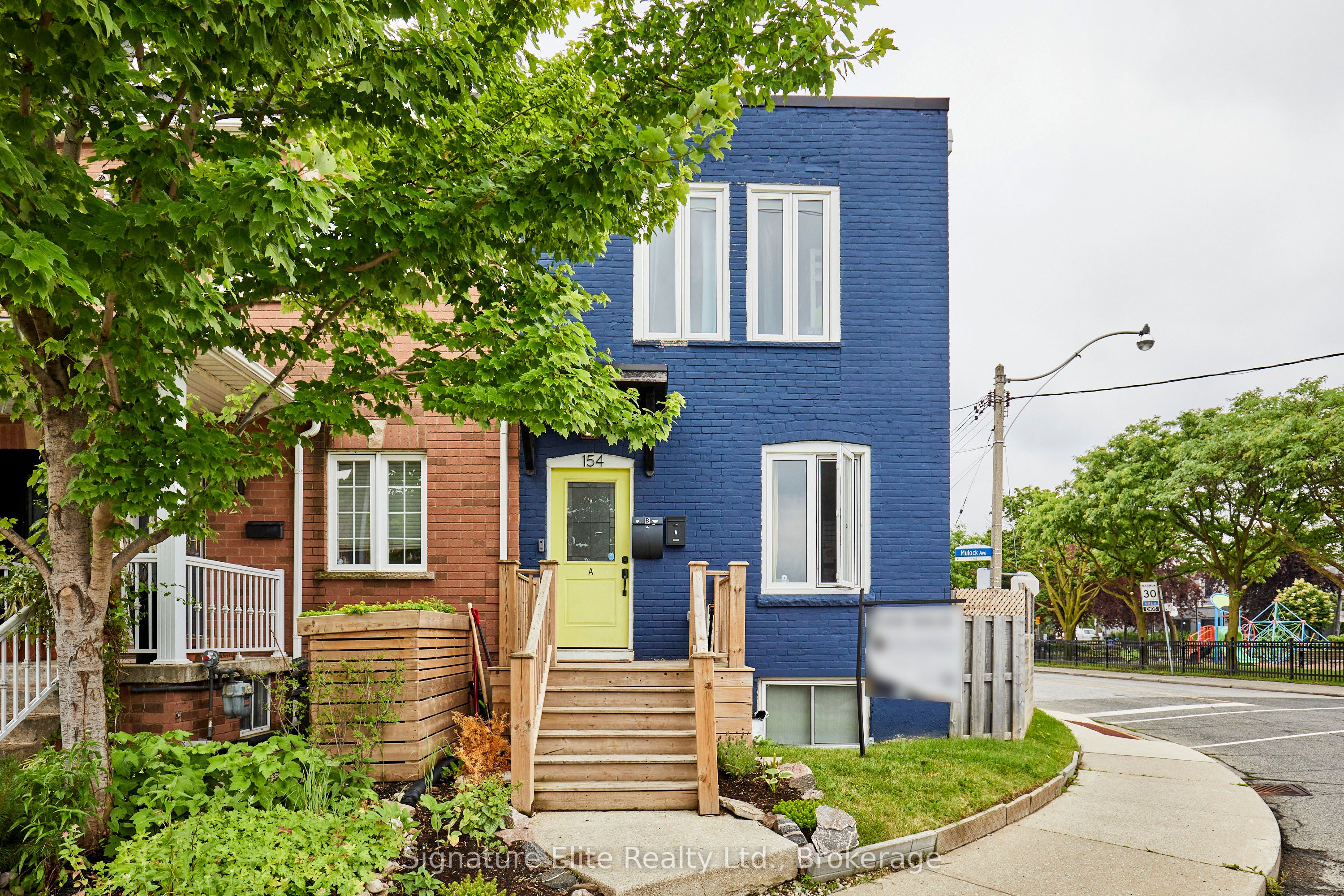 154 Mulock Avenue