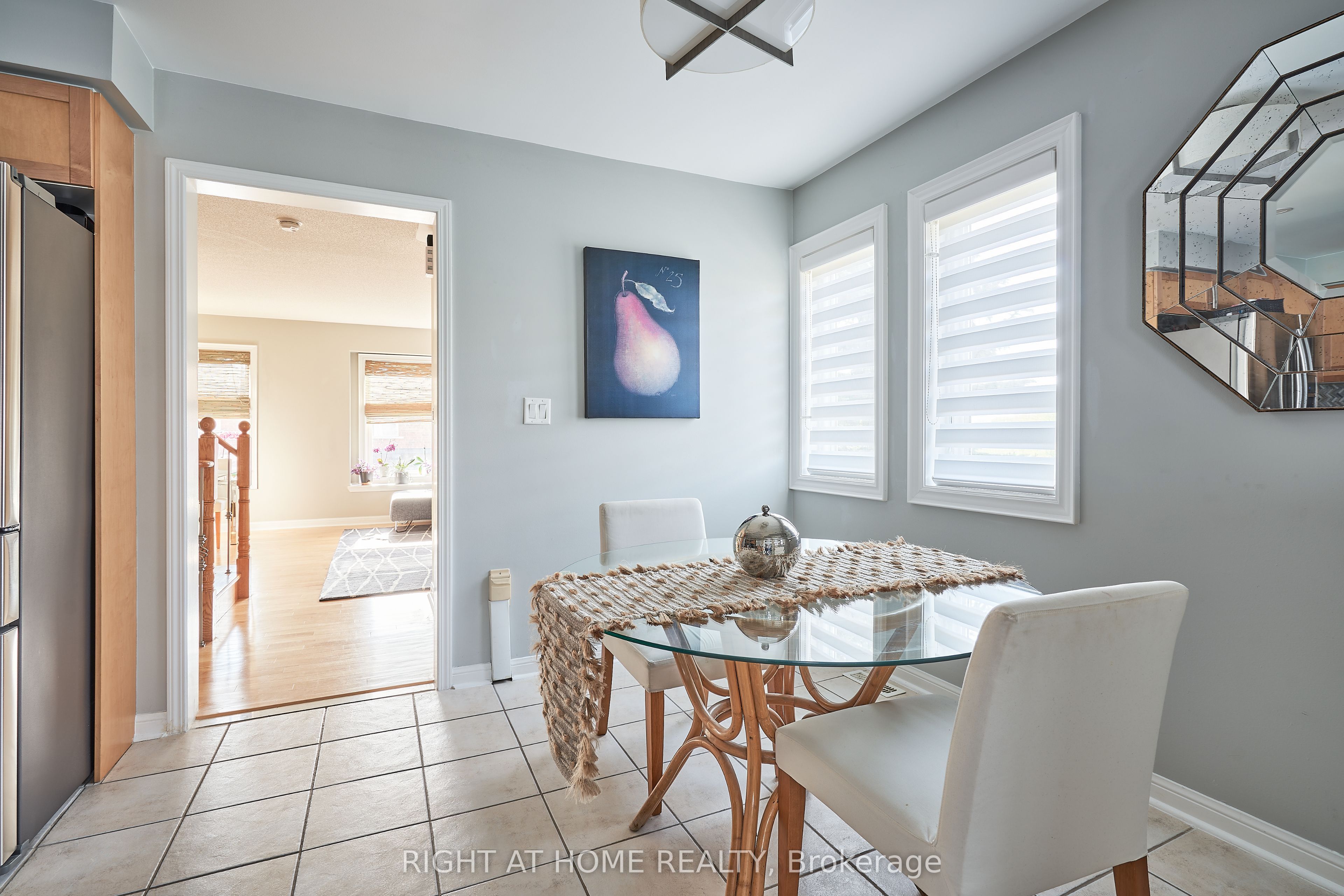 271 Richvale Drive S 24 Property Photo 10