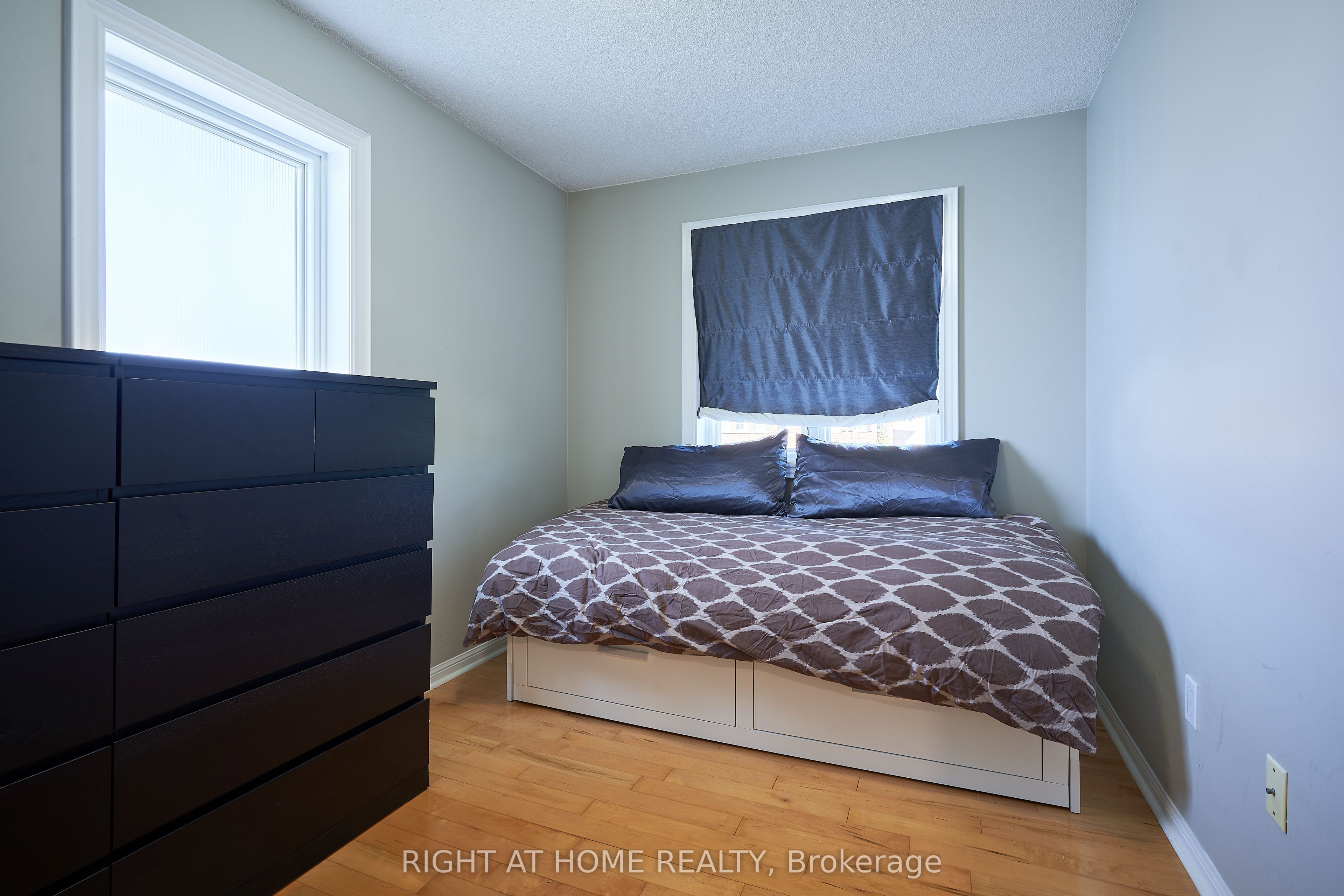 271 Richvale Drive S 24 Property Photo 18