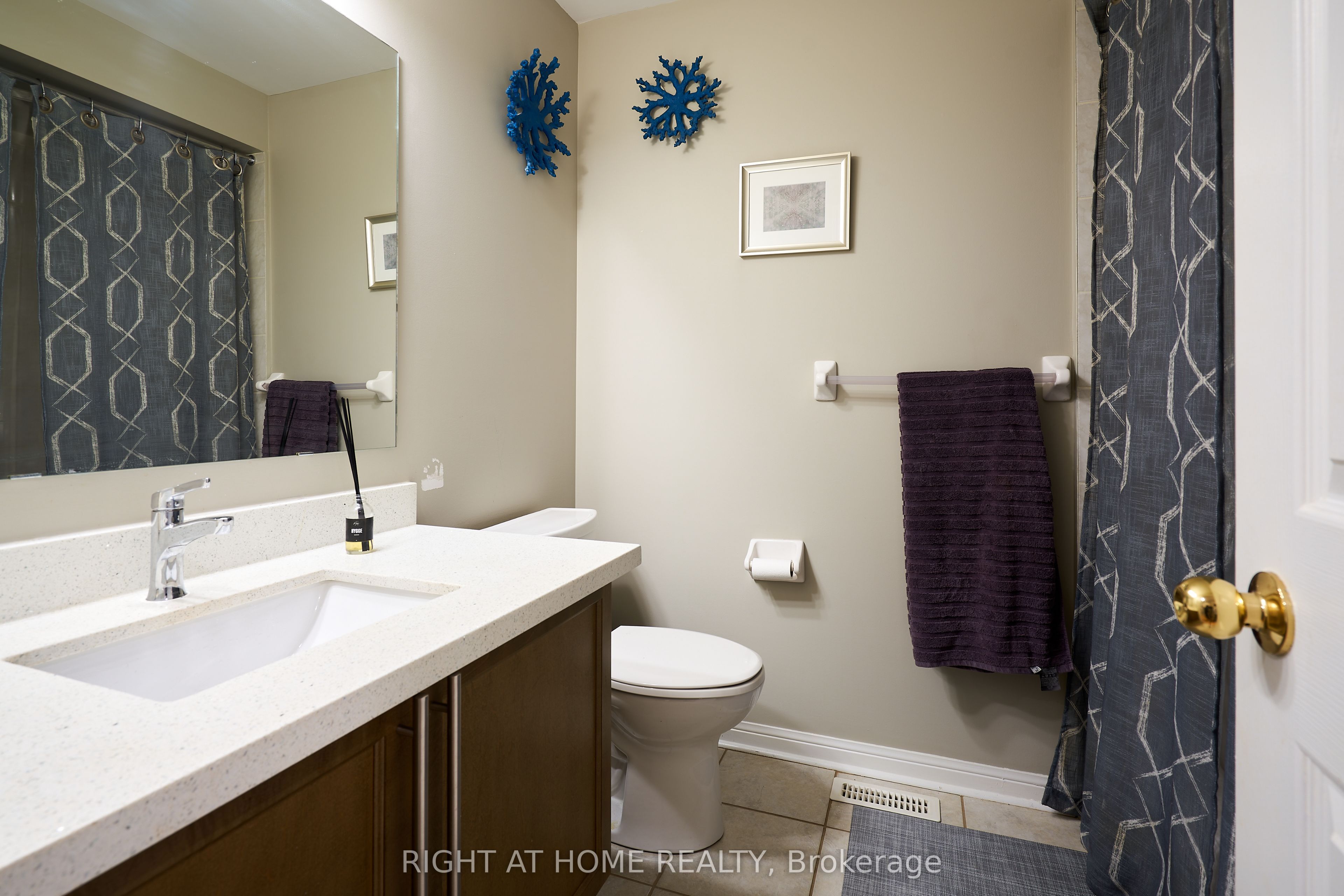 271 Richvale Drive S 24 Property Photo 20