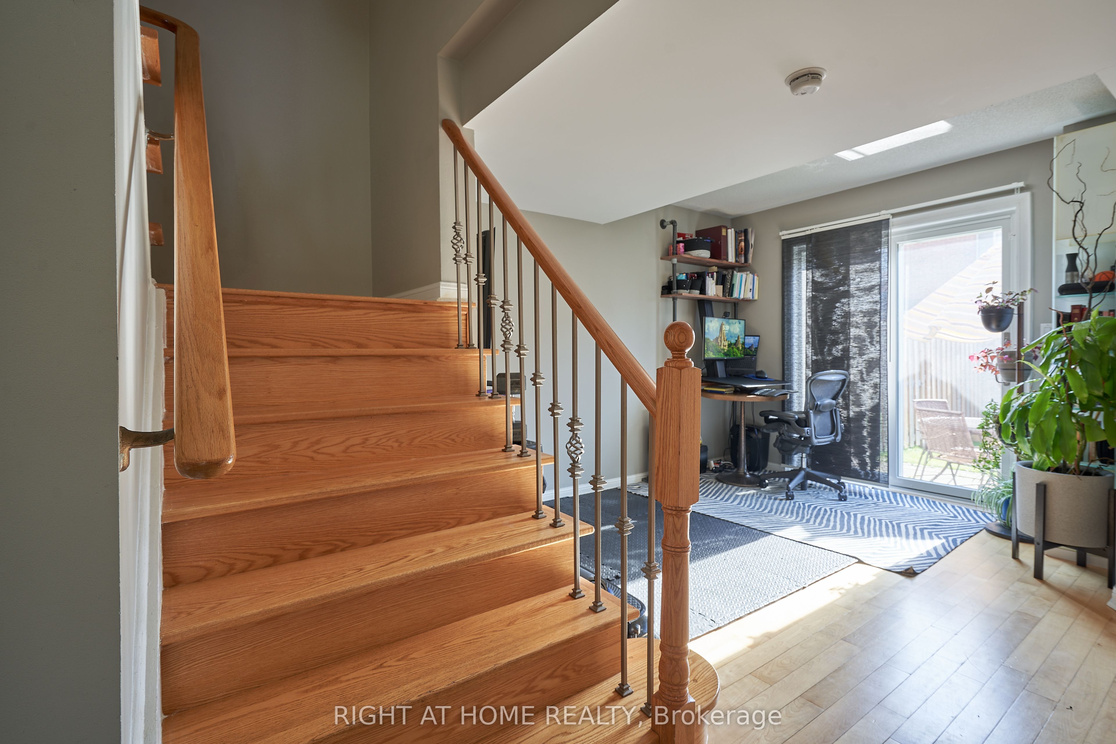 271 Richvale Drive S 24 Property Photo 21