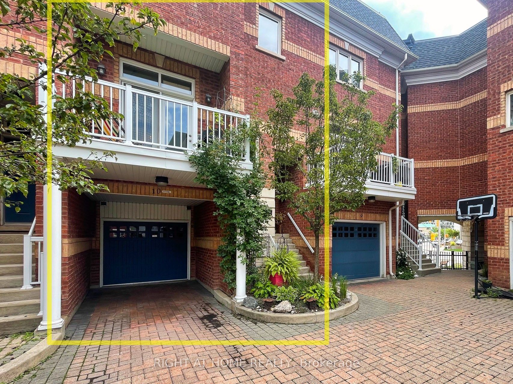 120 Bronte Road 10 Property Photo 6