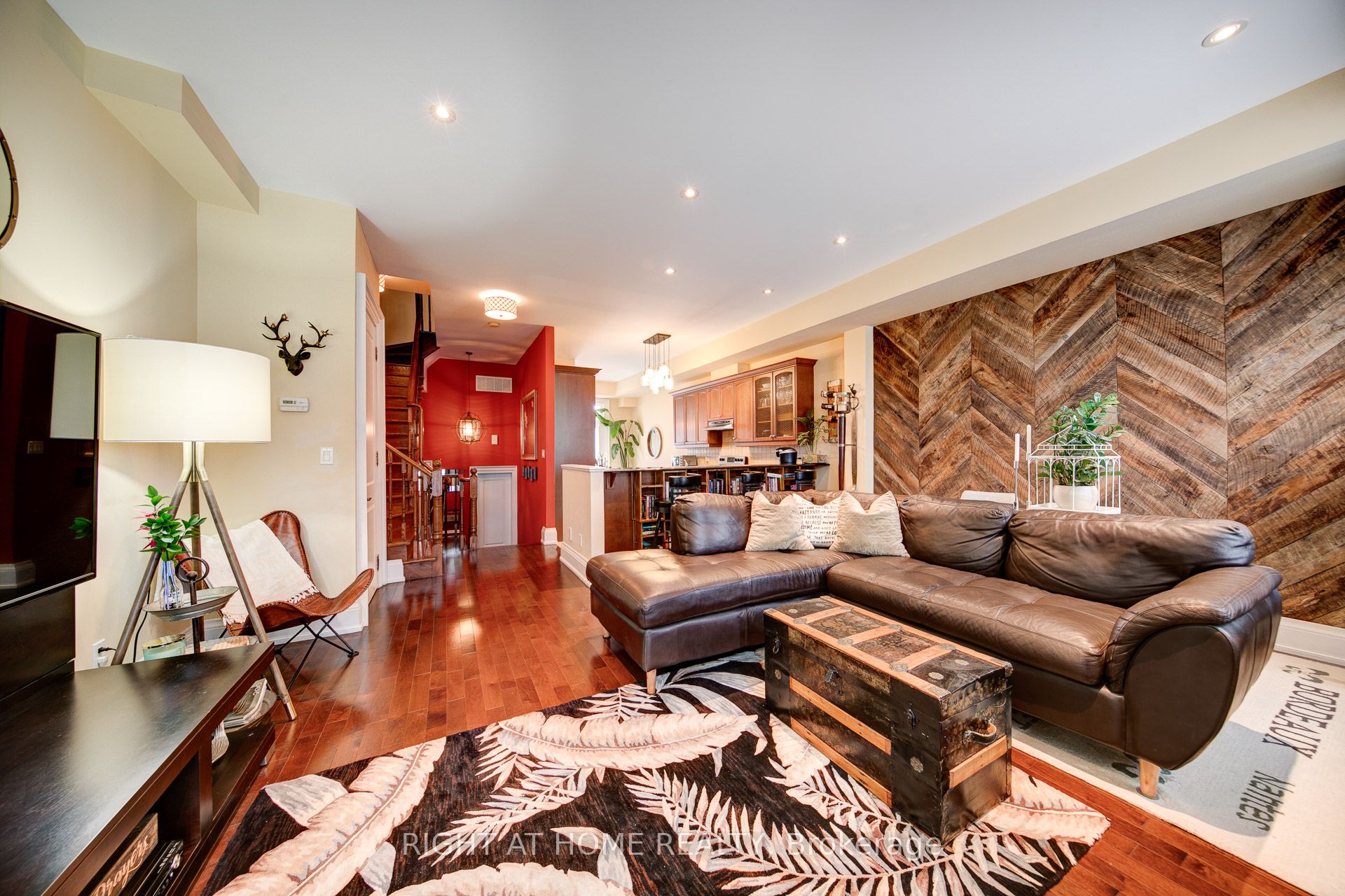 120 Bronte Road 10 Property Photo 13