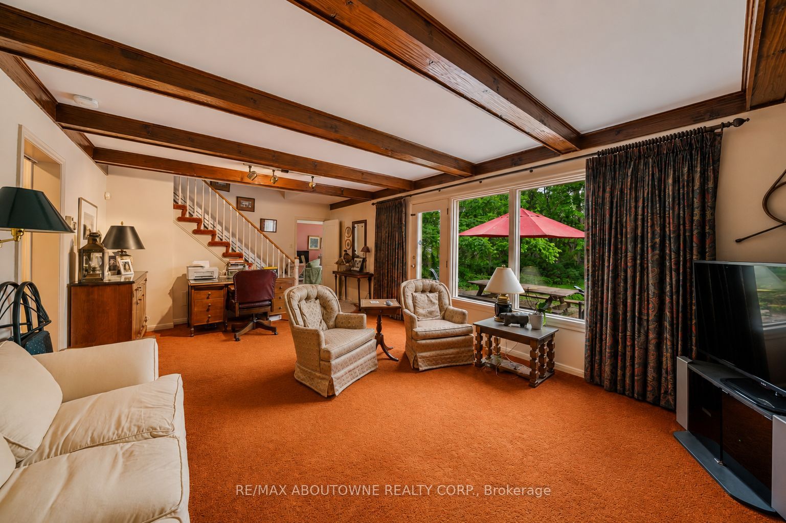 142 Abbey Court Property Photo 31