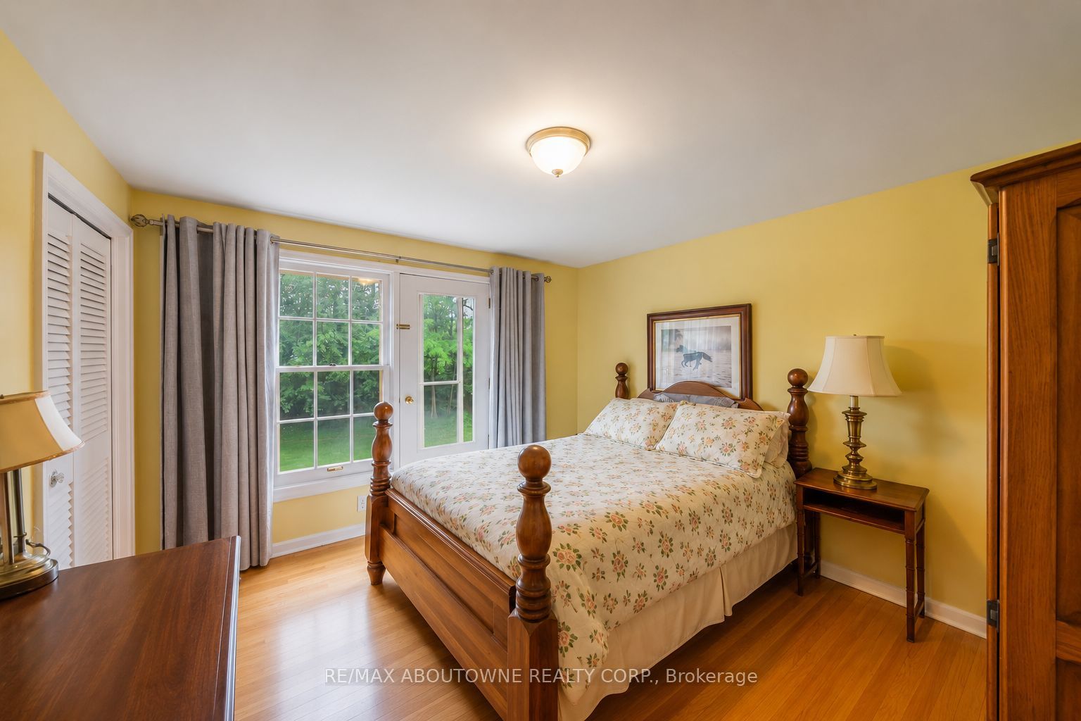 142 Abbey Court Property Photo 43