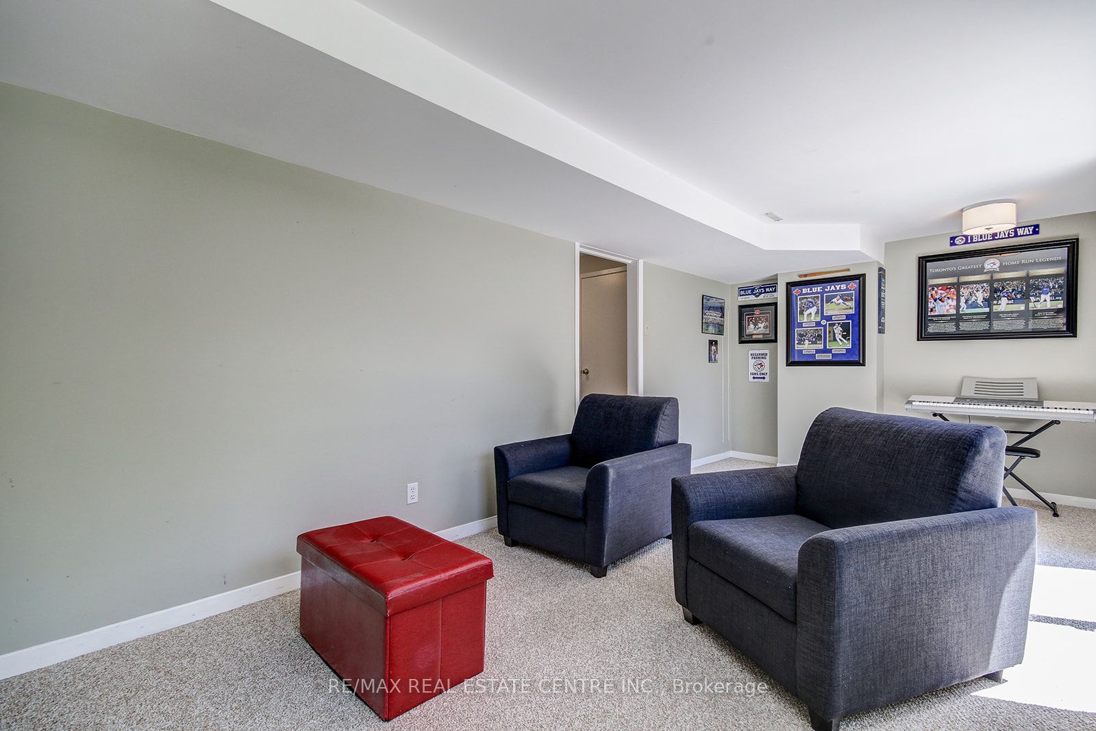 200 Delrex Boulevard Property Photo 8