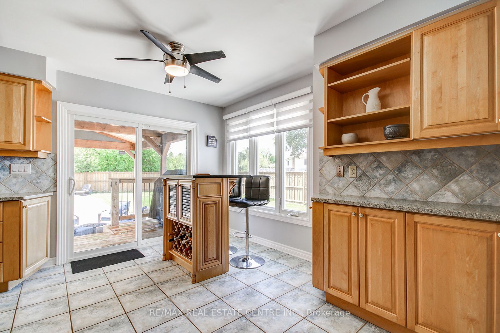200 Delrex Boulevard Property Photo 15