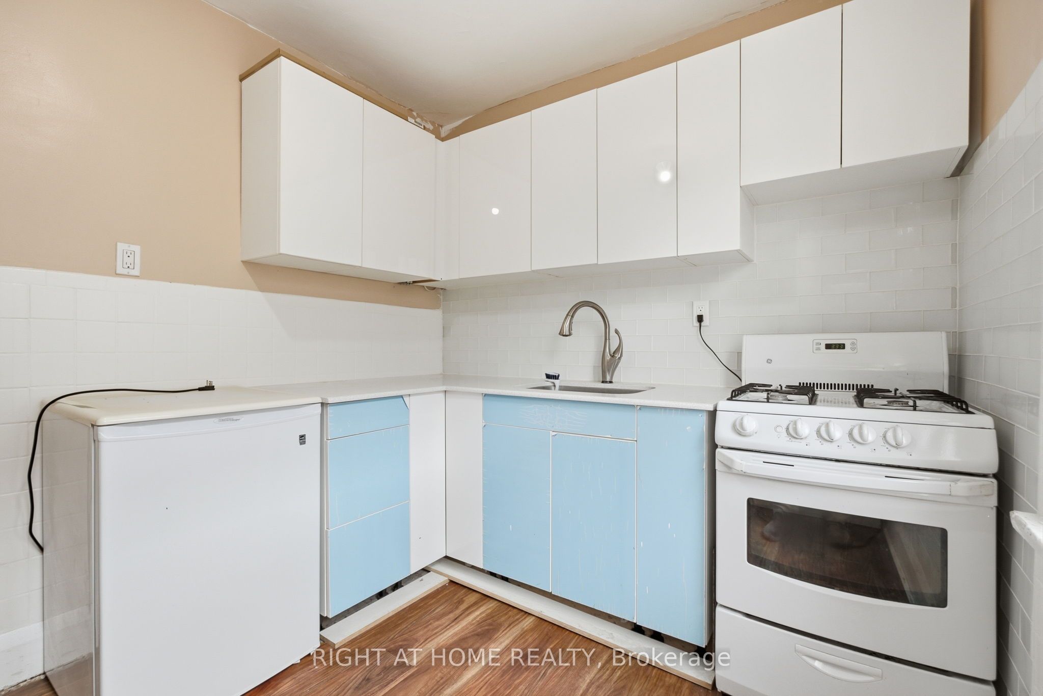 502 Salem Avenue N Property Photo 33