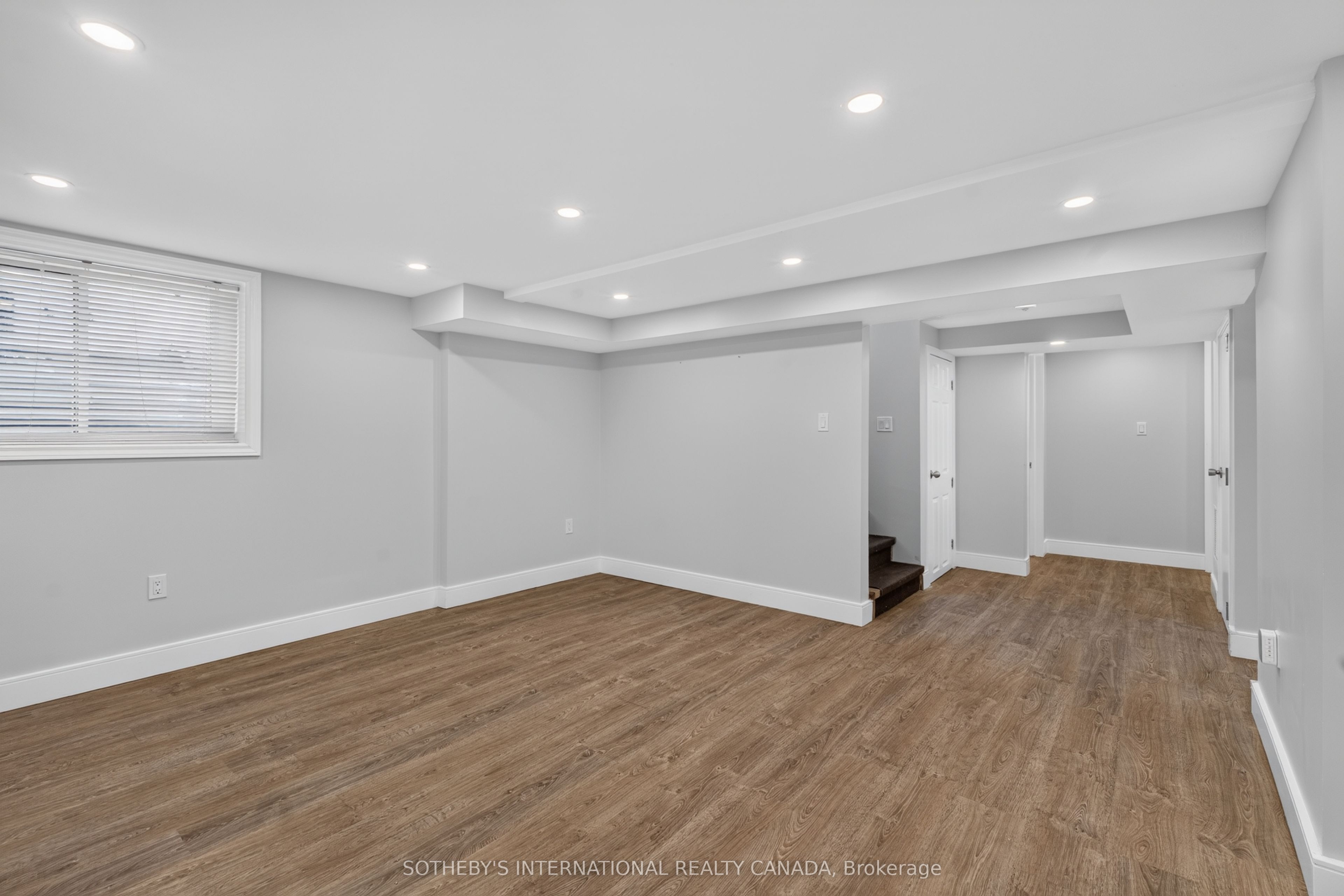 20 Uno Drive Property Photo 37