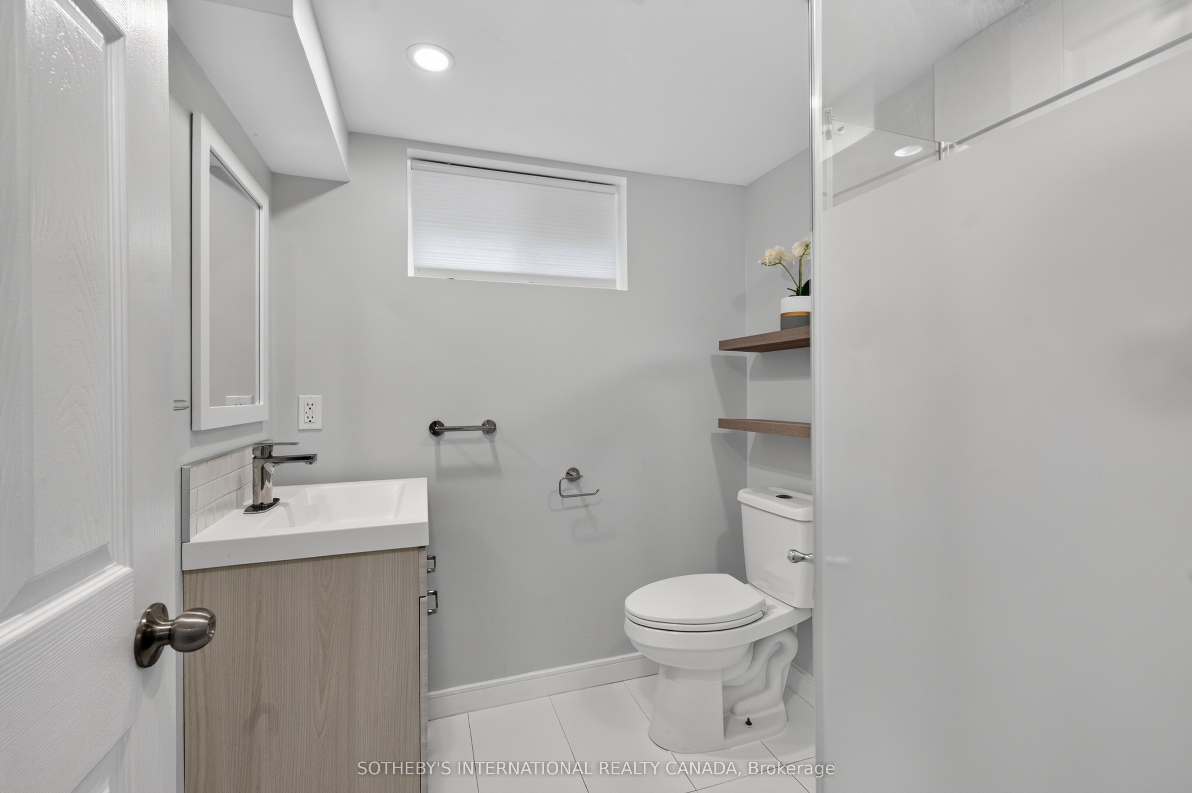 20 Uno Drive Property Photo 38