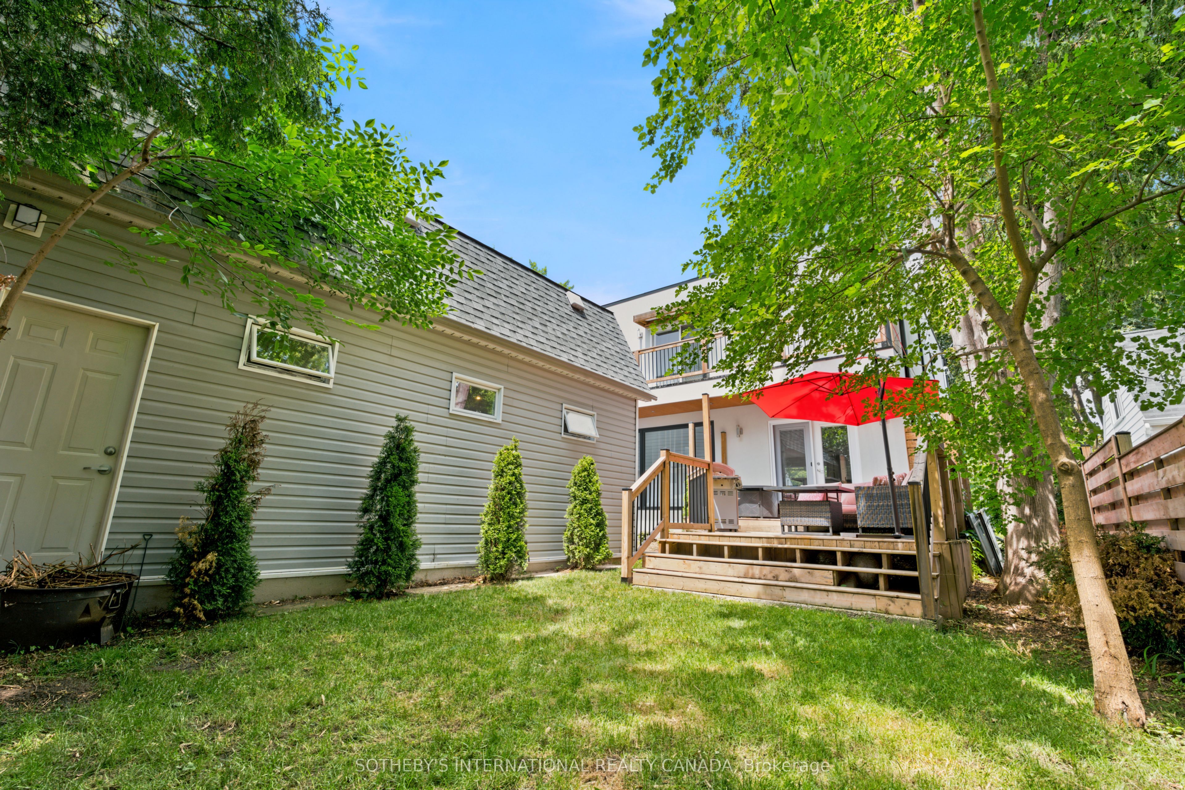 20 Uno Drive Property Photo 45