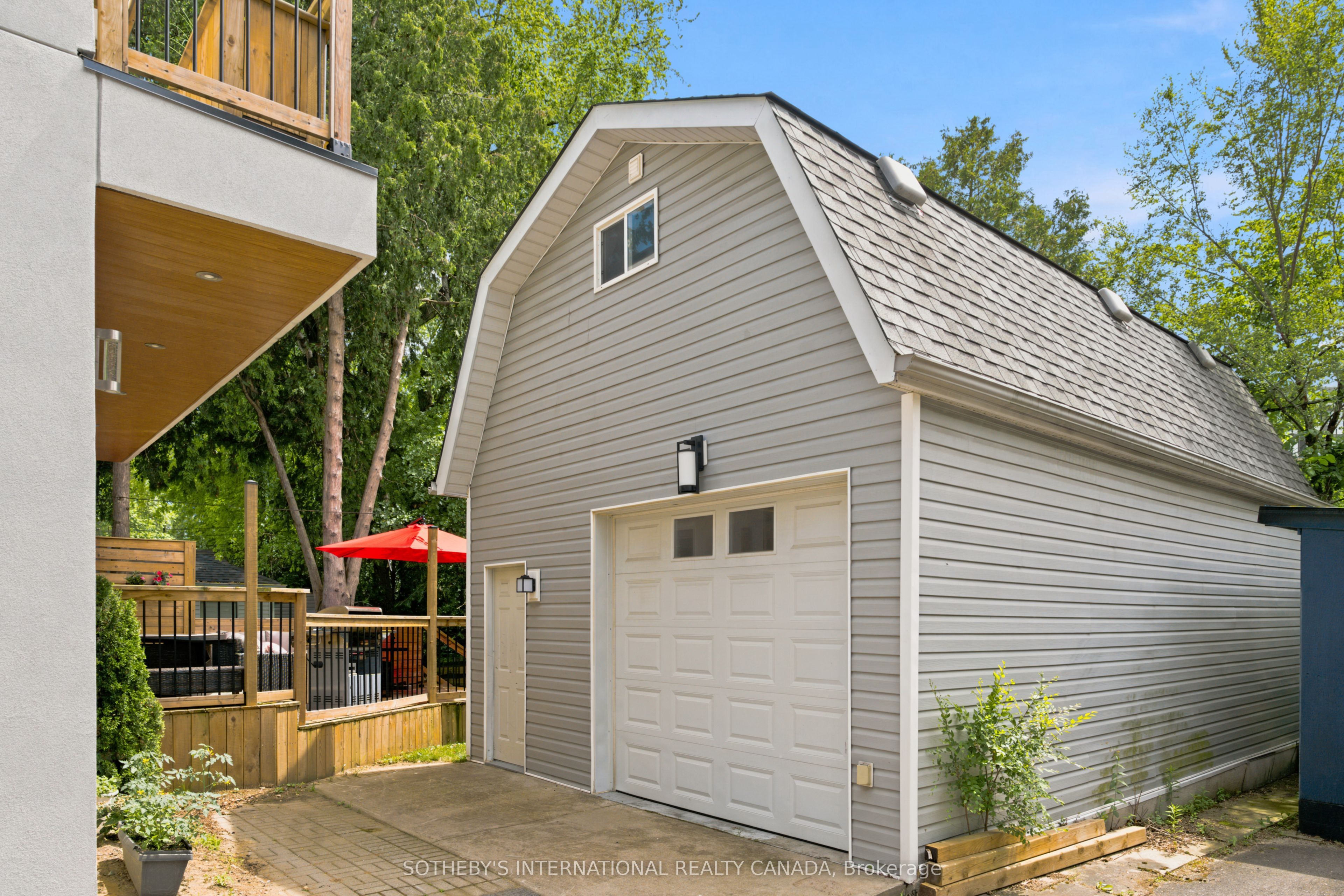 20 Uno Drive Property Photo 49