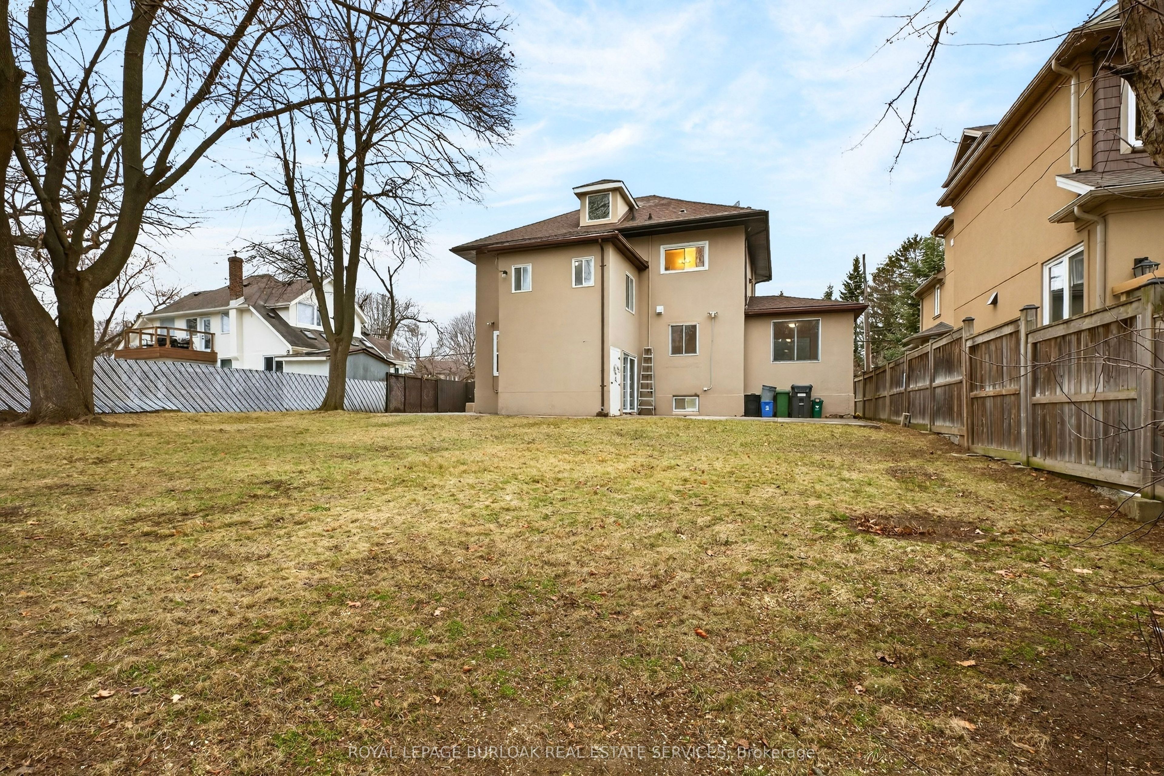 1012 North Shore Boulevard E Property Photo 41