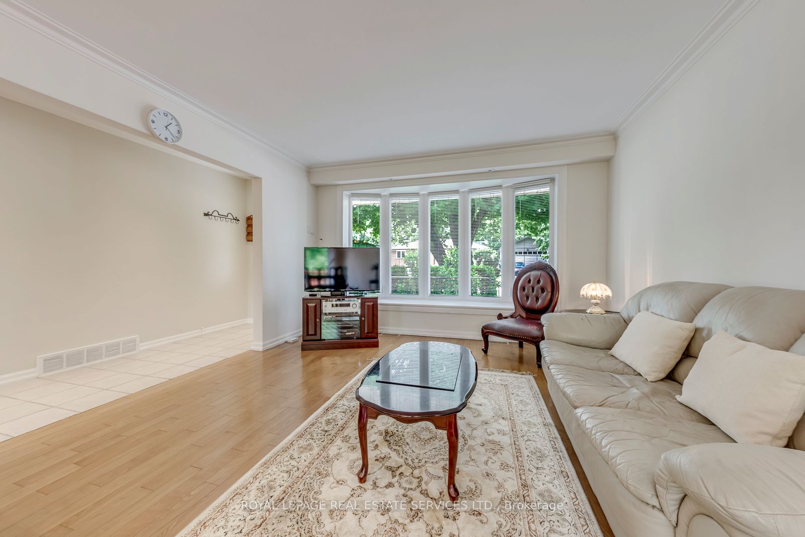 1607 Ewald Road Property Photo 6