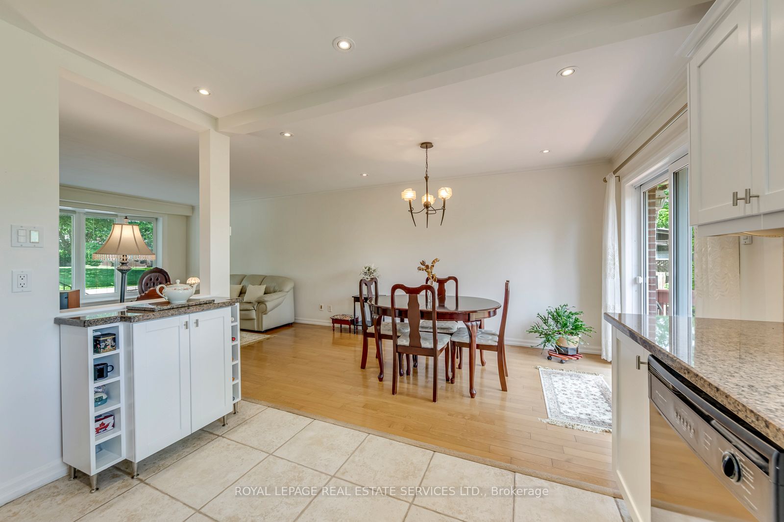 1607 Ewald Road Property Photo 15