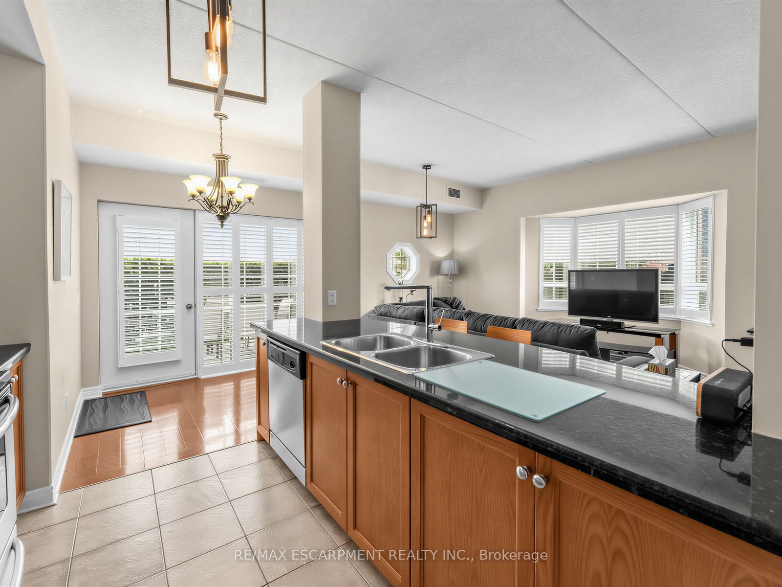 1379 Costigan Road 103 Property Photo 6