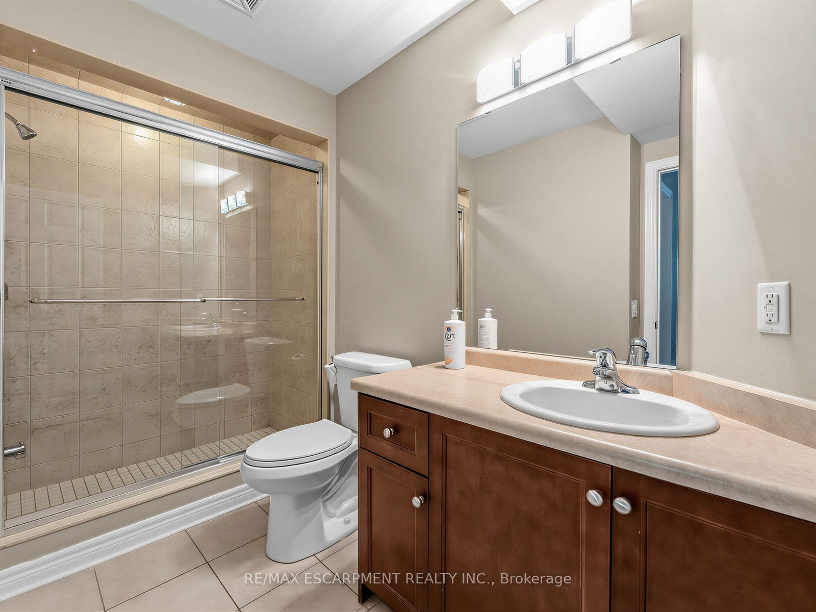 1379 Costigan Road 103 Property Photo 21