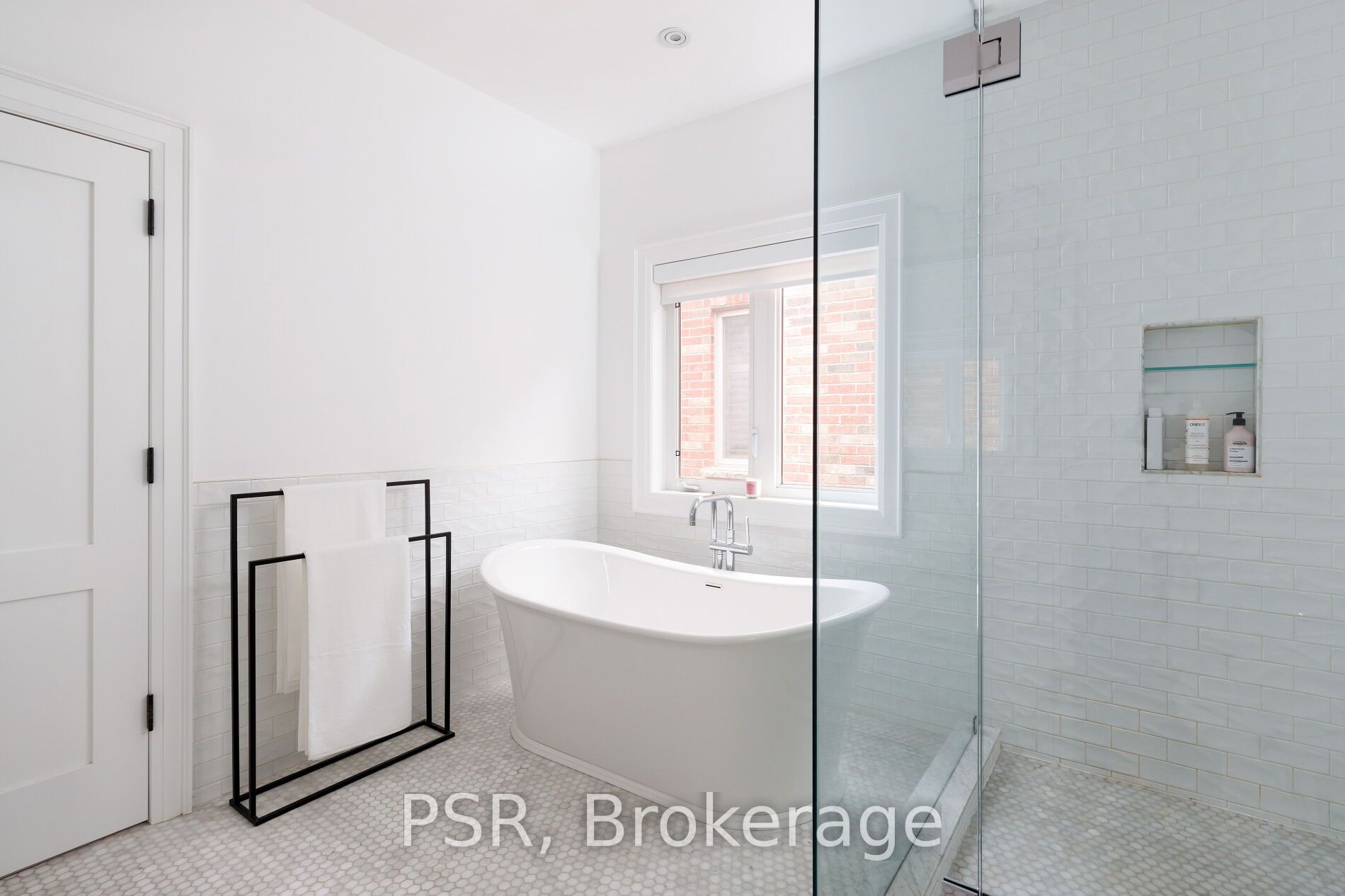 2040 Bingley Crescent Property Photo 23