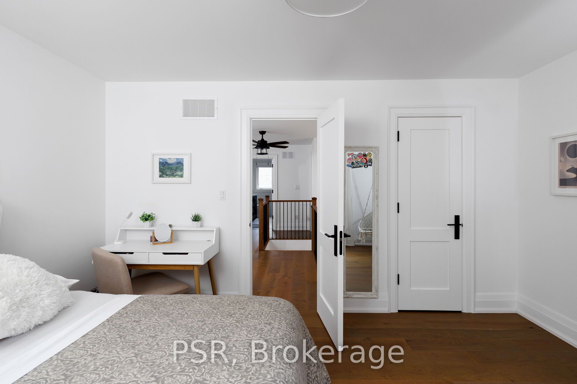 2040 Bingley Crescent Property Photo 32