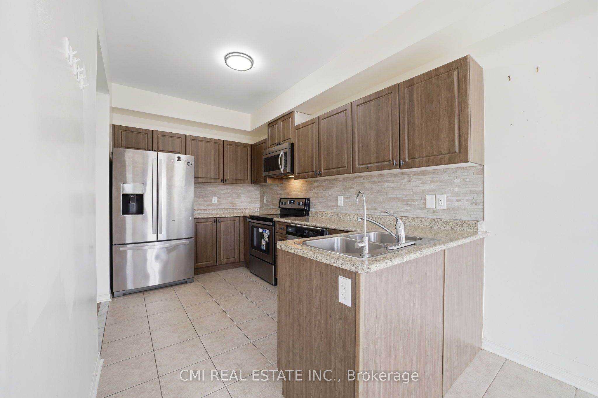14 Gulfbrook Circle Property Photo 11