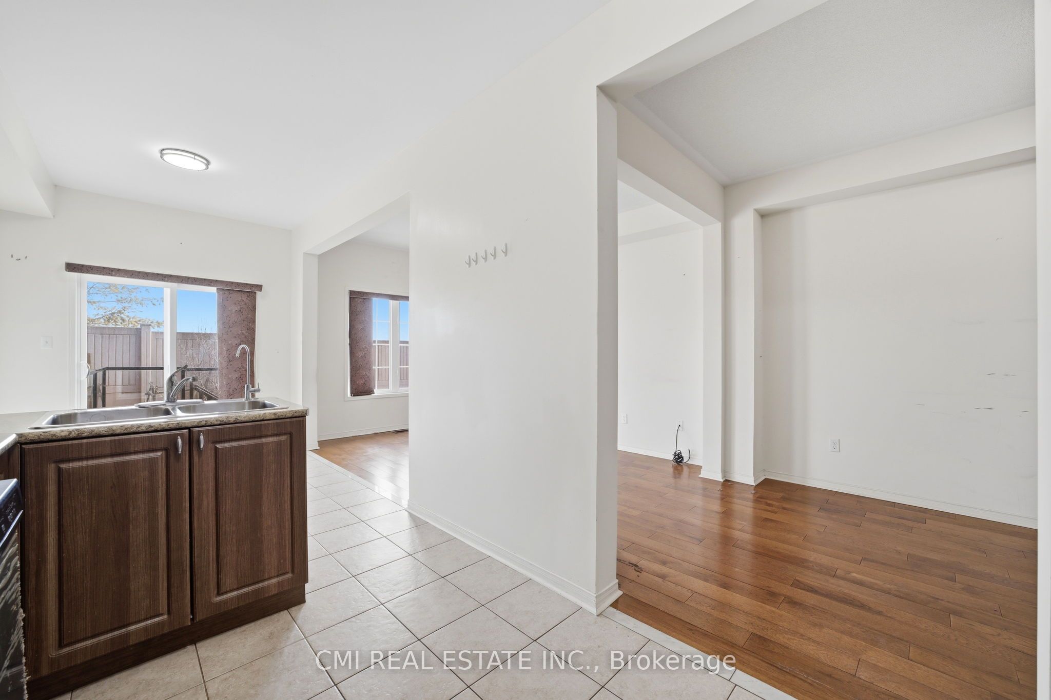 14 Gulfbrook Circle Property Photo 14