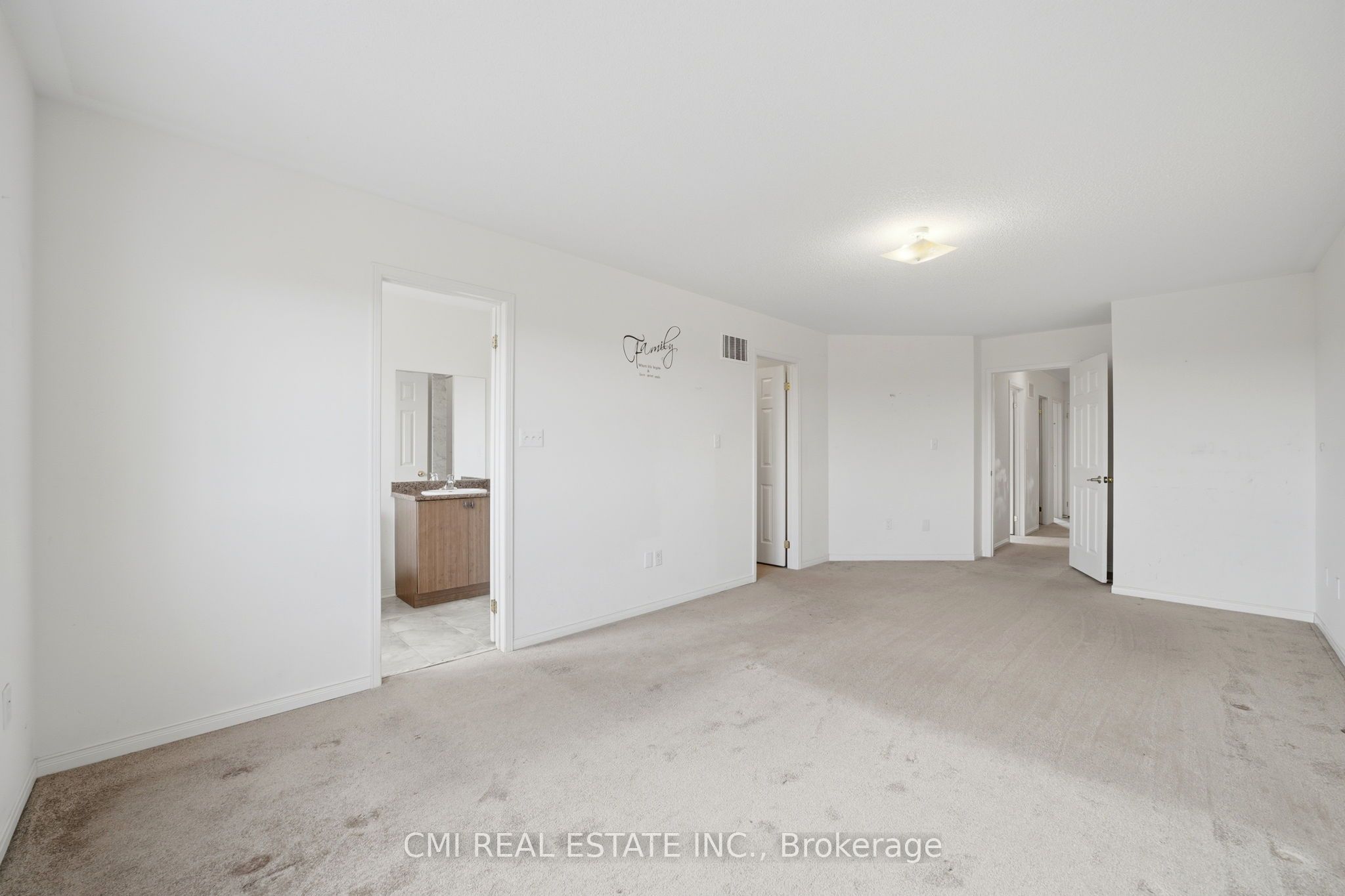 14 Gulfbrook Circle Property Photo 18