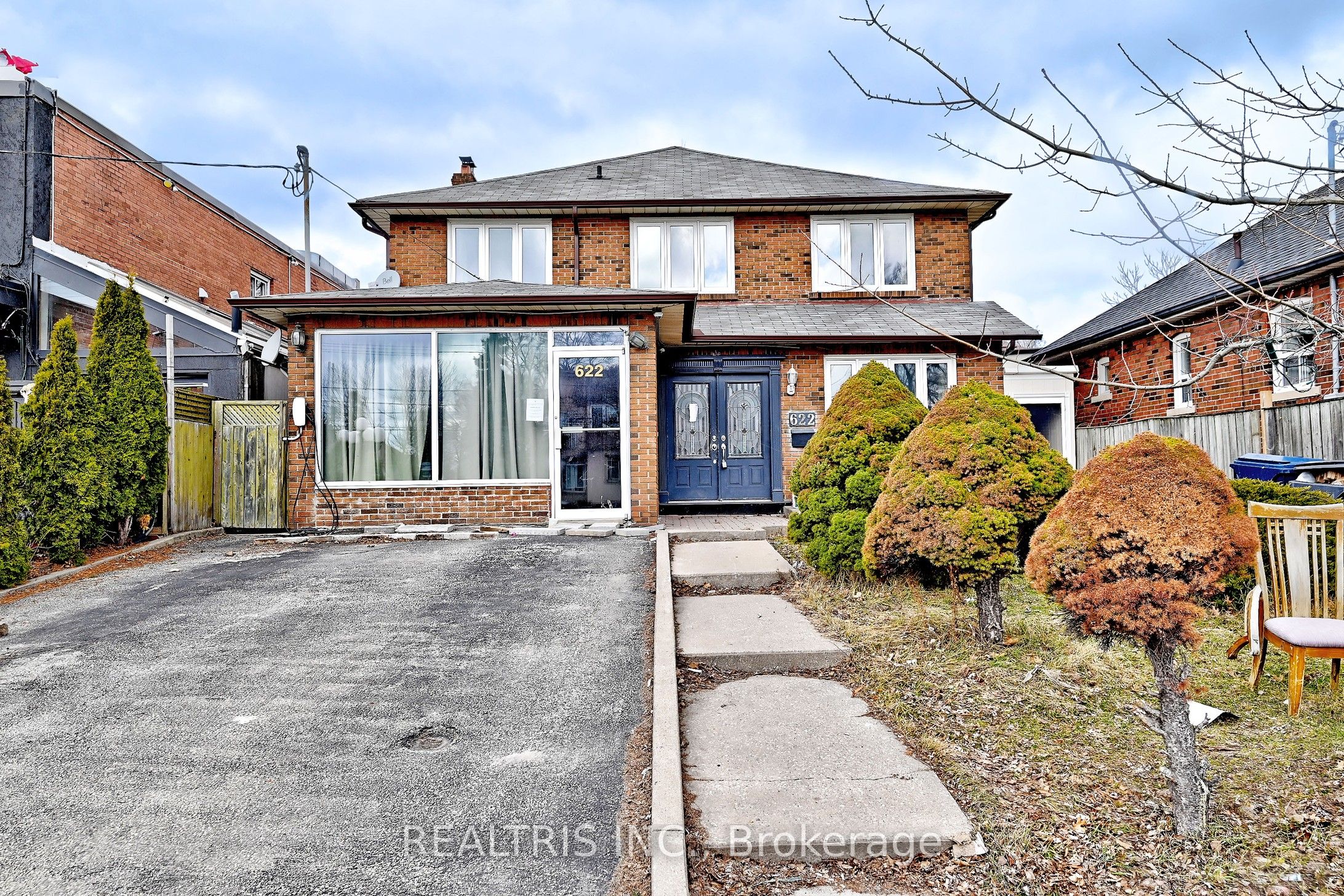622 The Queensway