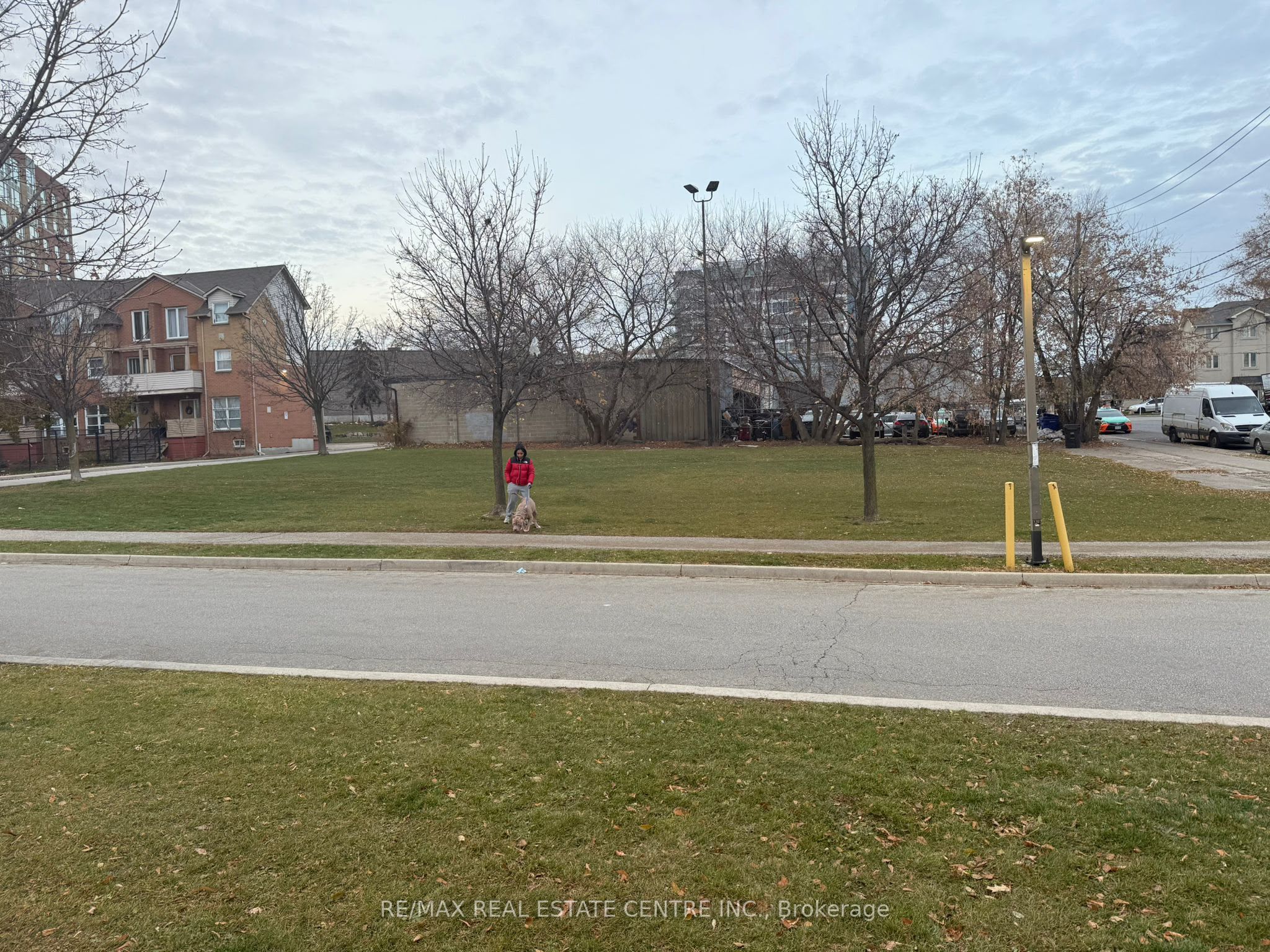 W/s Keele St Property Photo 3