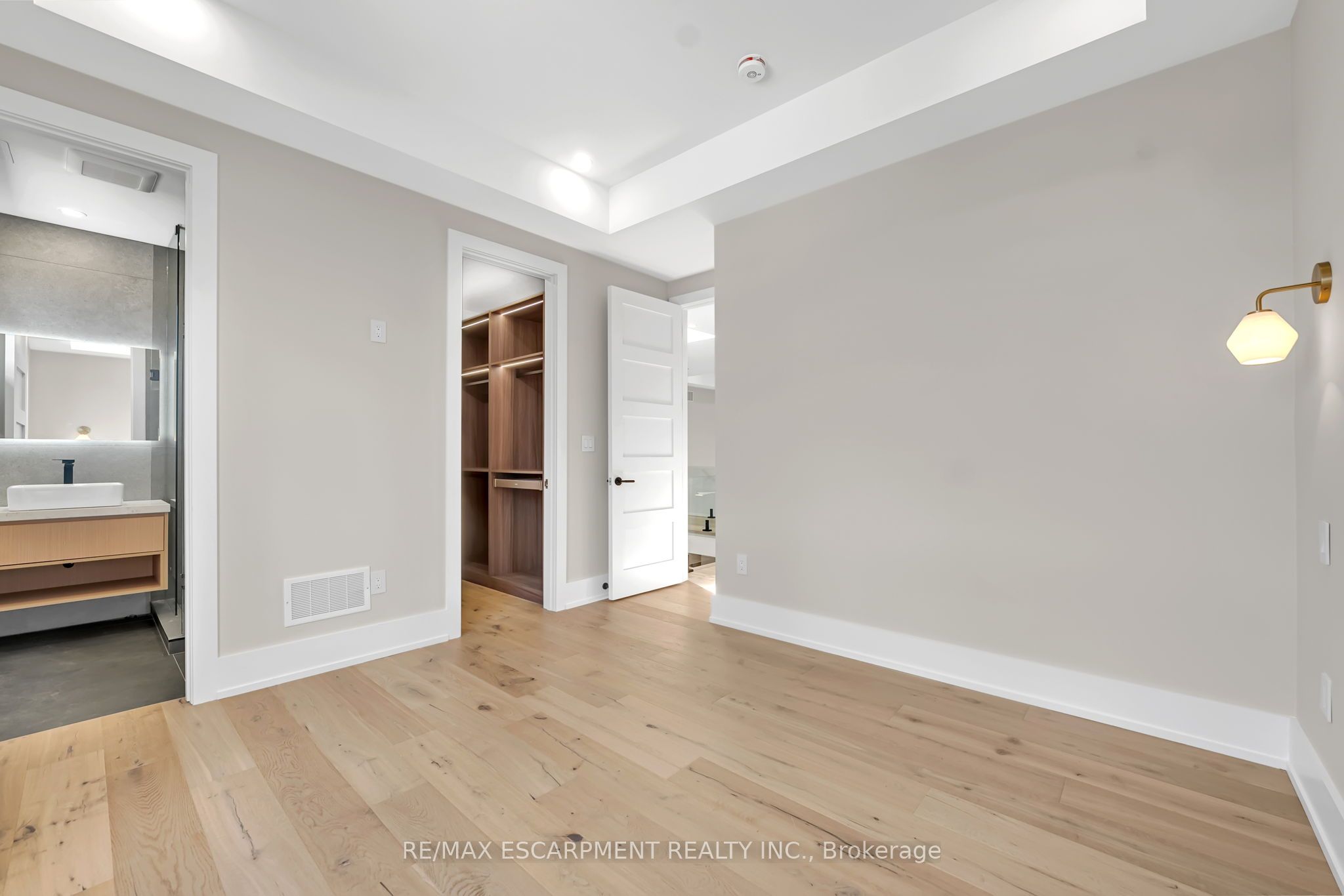 369 Wade Street Property Photo 29