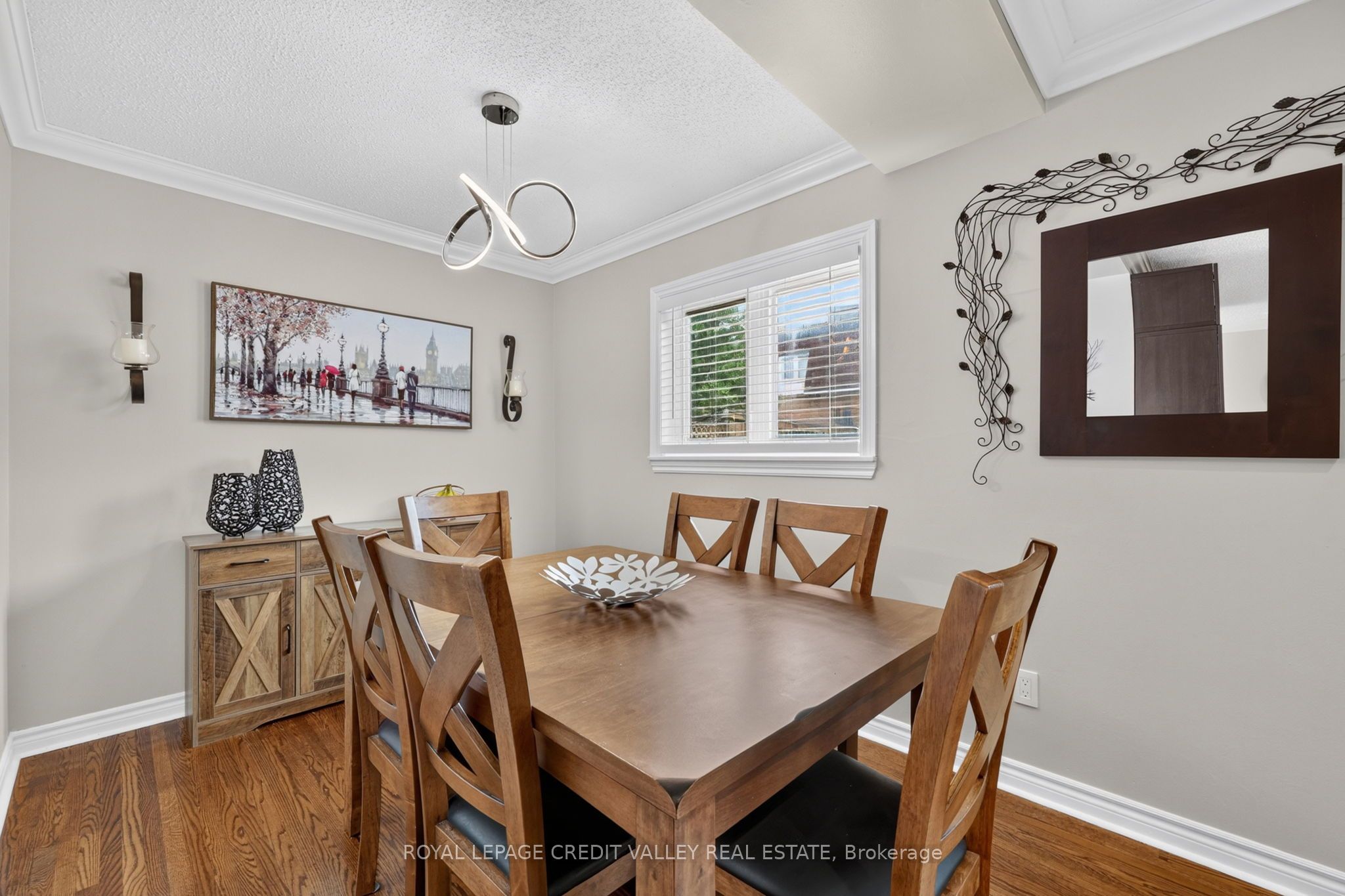 184 Town House Crescent 184 Property Photo 14