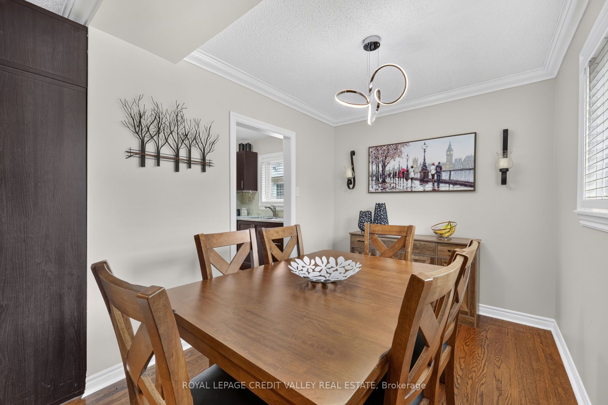 184 Town House Crescent 184 Property Photo 16