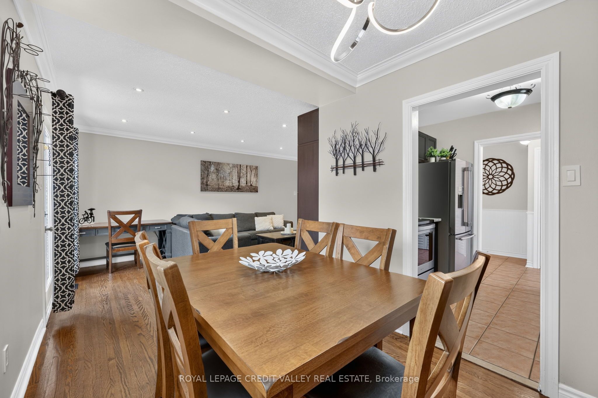 184 Town House Crescent 184 Property Photo 17