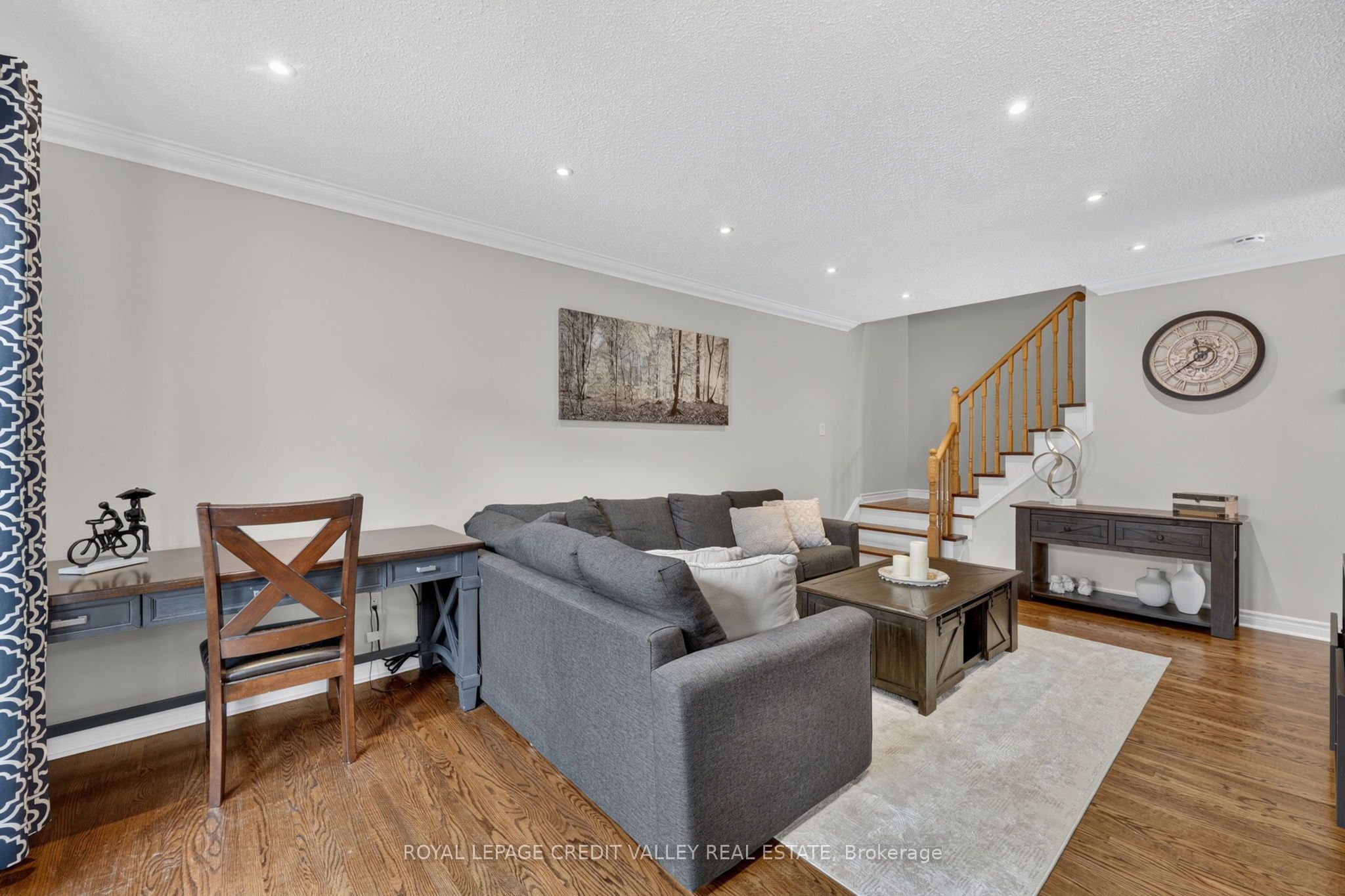 184 Town House Crescent 184 Property Photo 19